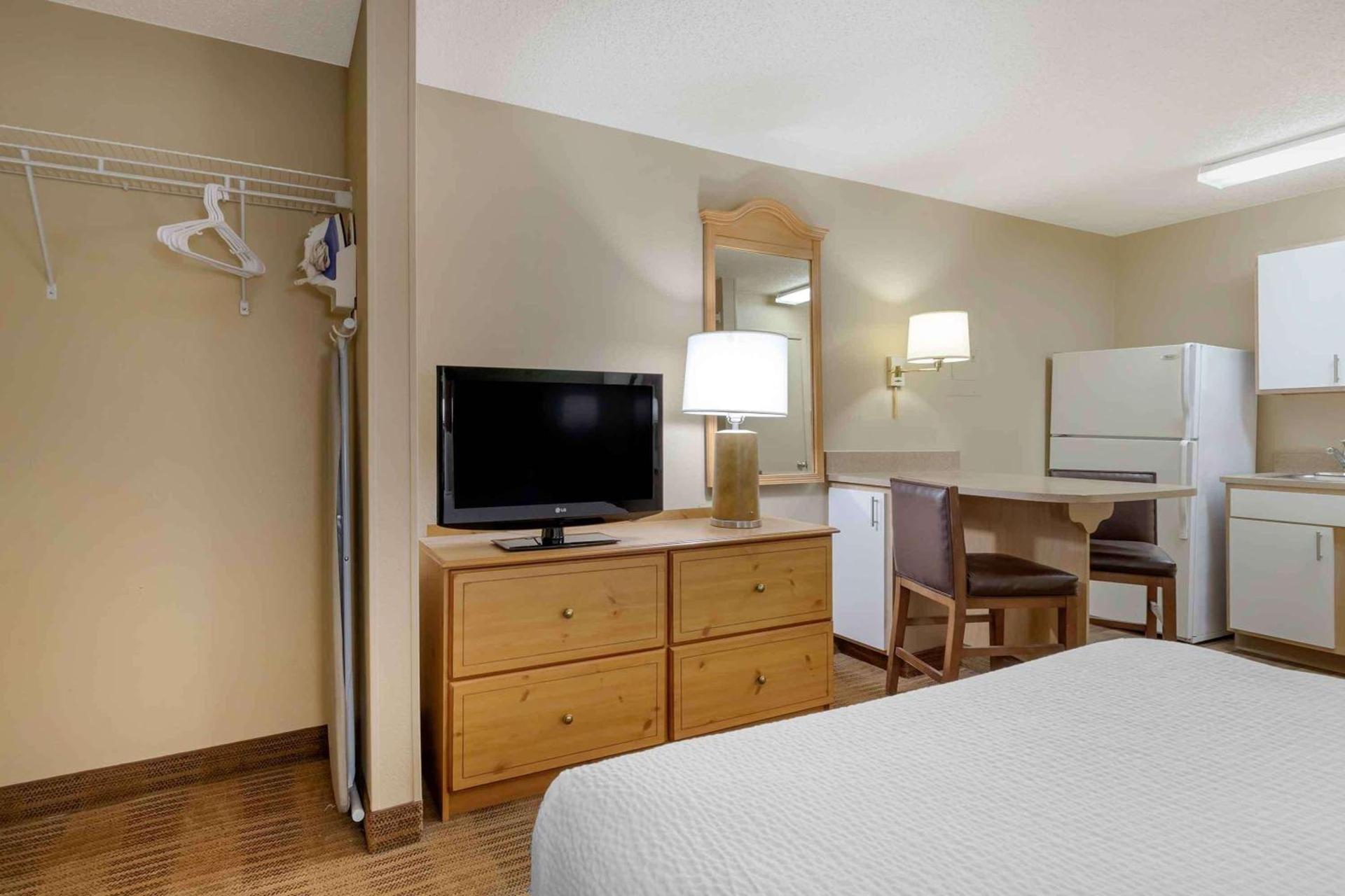 Extended Stay America Select Suites - Denver - Cherry Creek photo 7