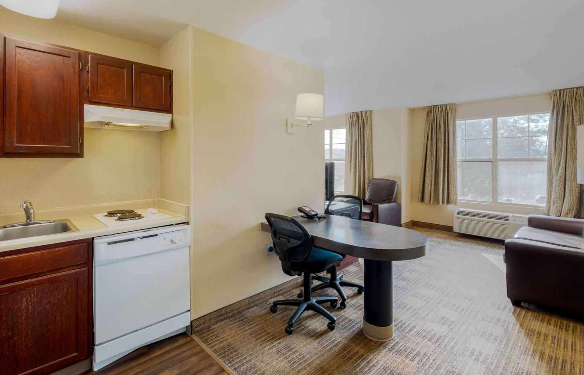 MainStay Suites Las Vegas Flamingo photo 36