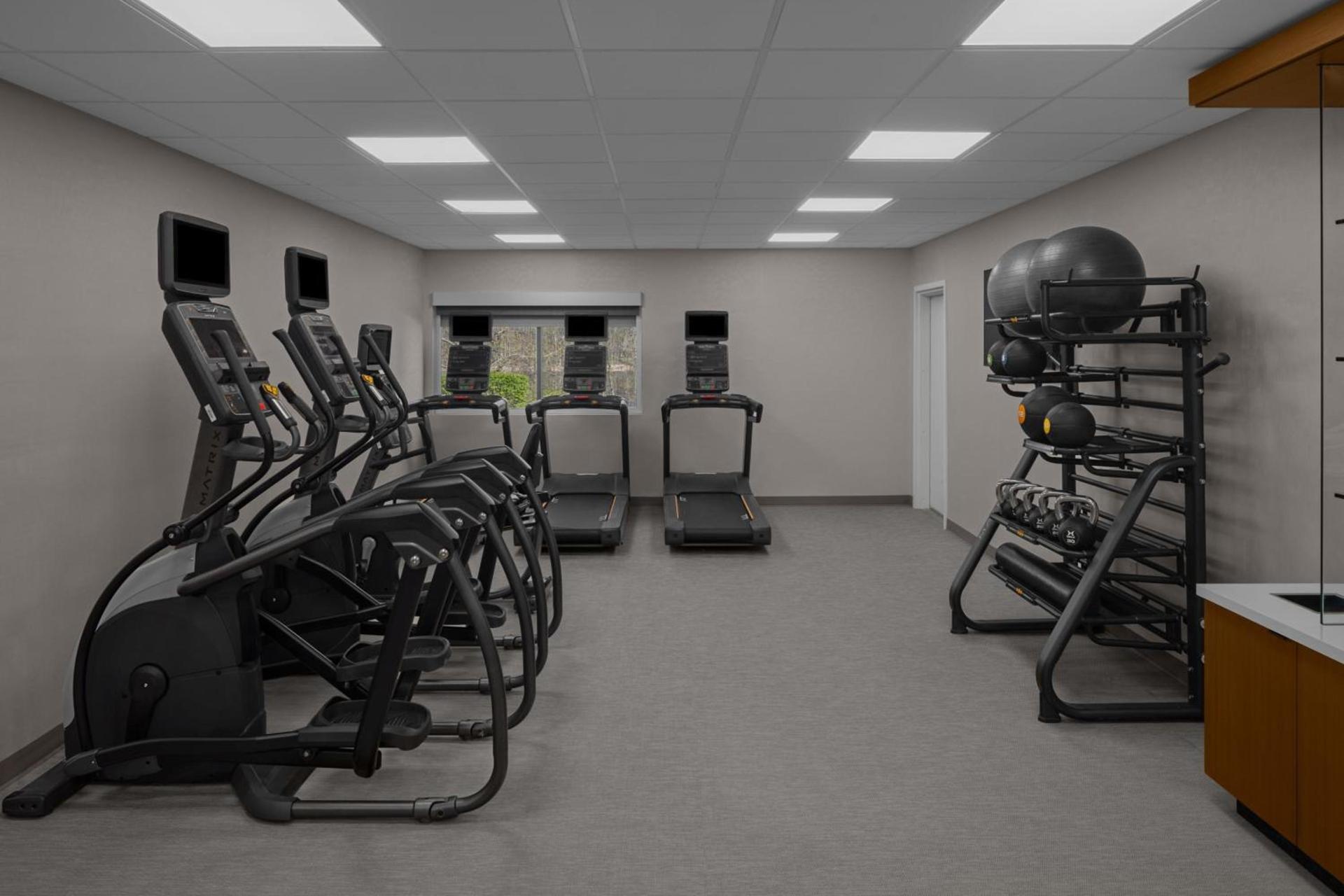 SpringHill Suites by Marriott Grand Rapids Airport Southeast photo 43