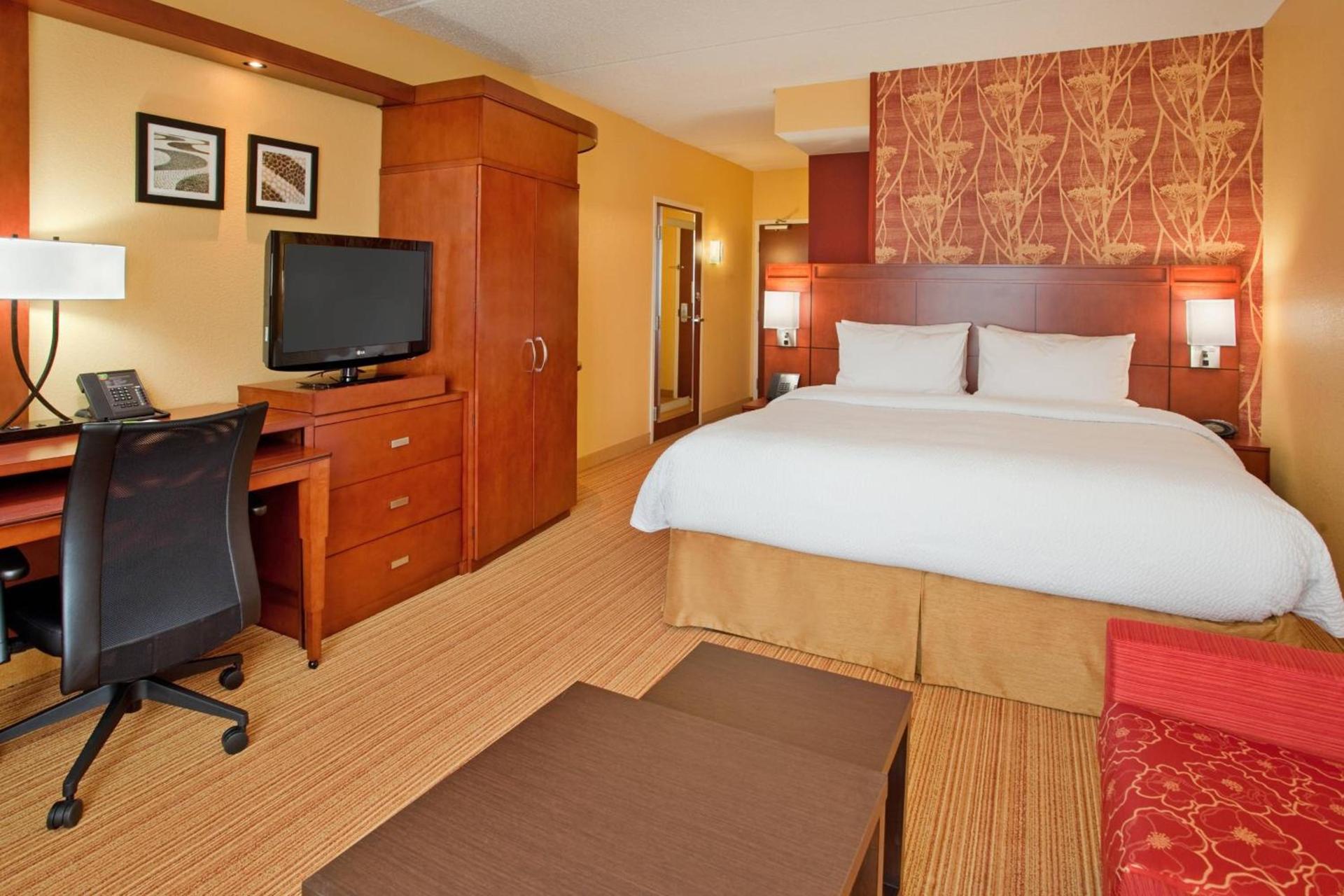 Courtyard by Marriott Pittsburgh North/Cranberry Woods photo 10
