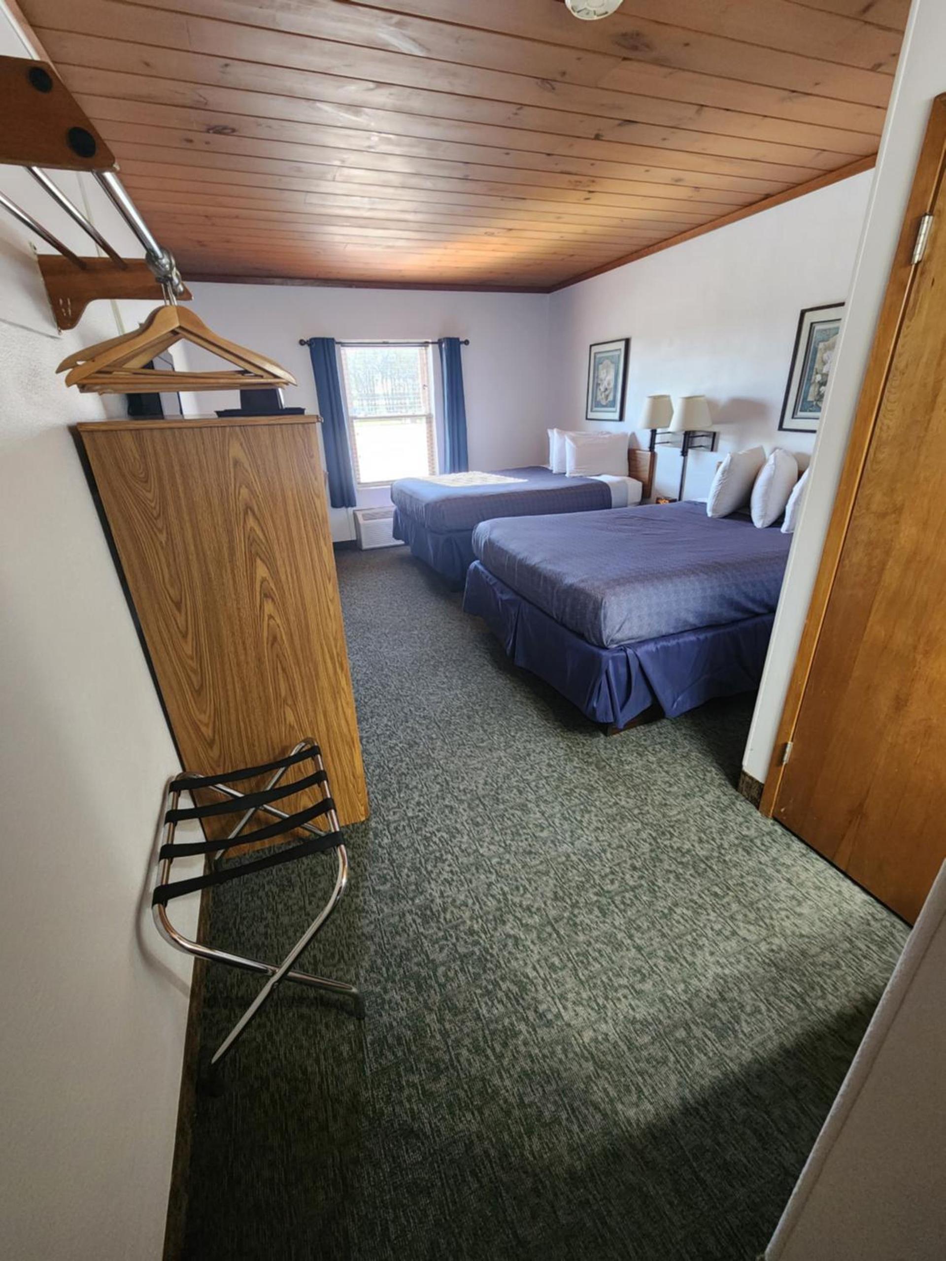 Lantern Motel photo 46