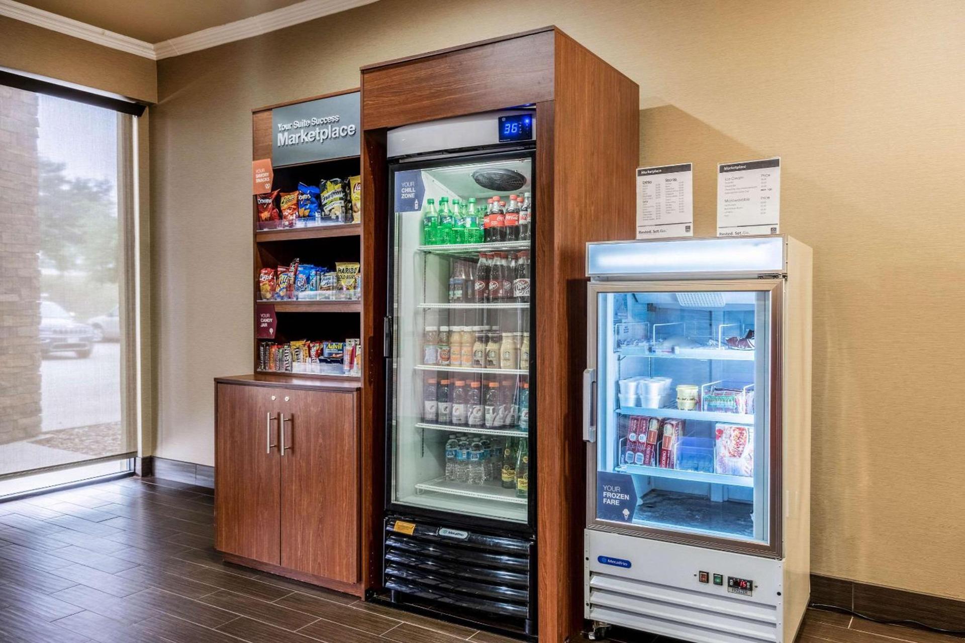 Comfort Suites Near Texas State University photo 33