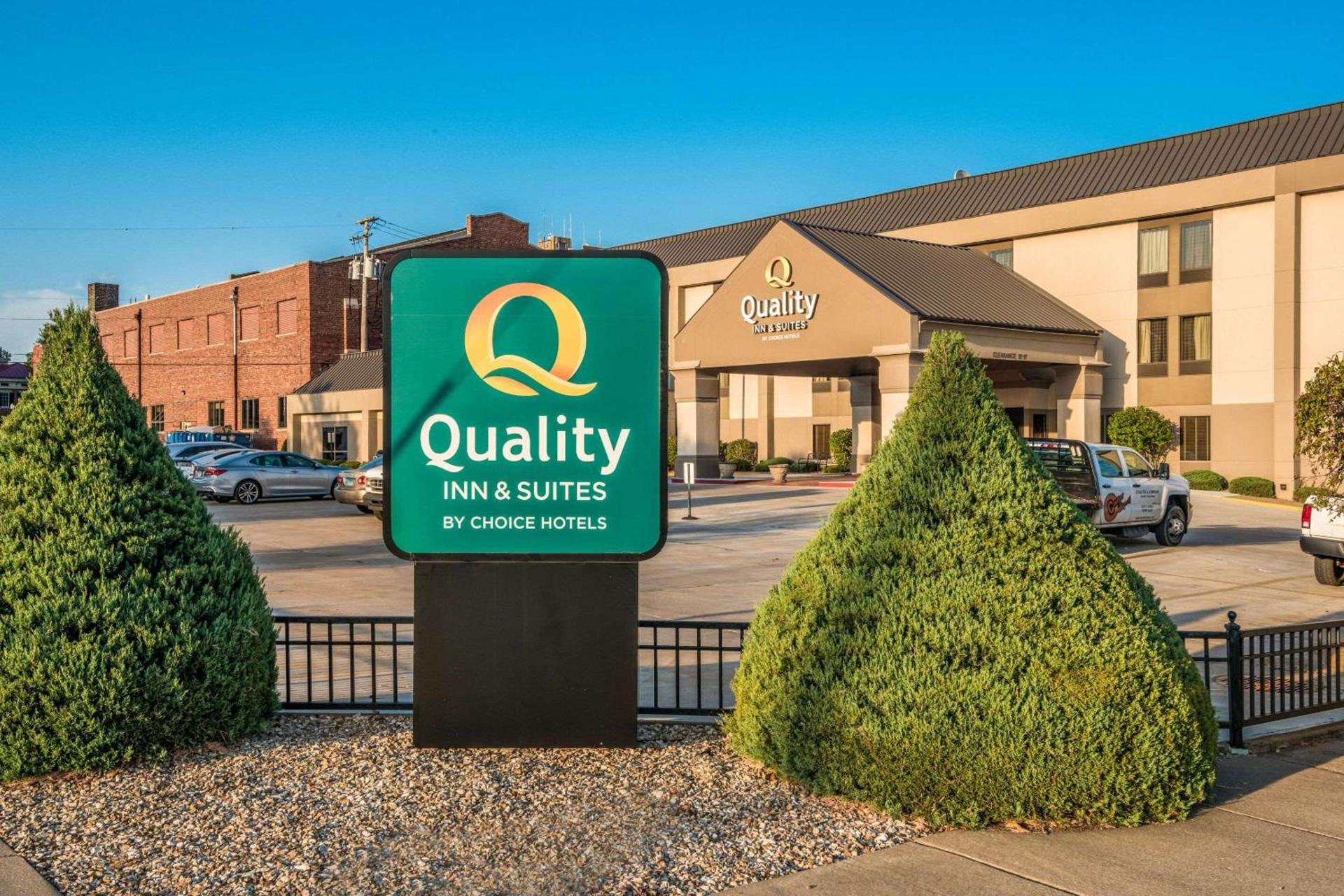 Quality Inn & Suites Quincy - Downtown photo 3
