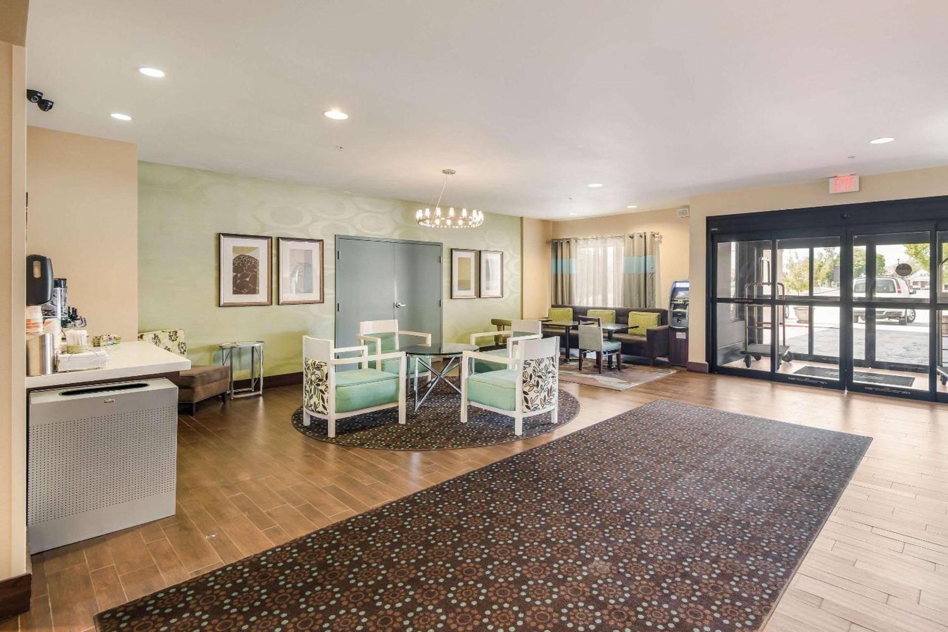Quality Inn & Suites Quincy - Downtown photo 5