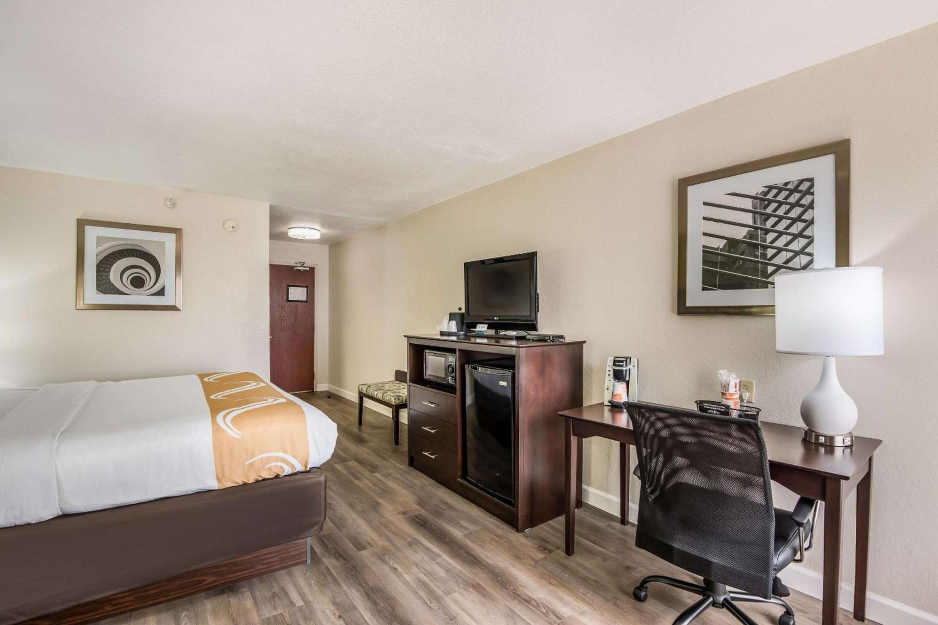 Quality Inn & Suites Quincy - Downtown photo 16