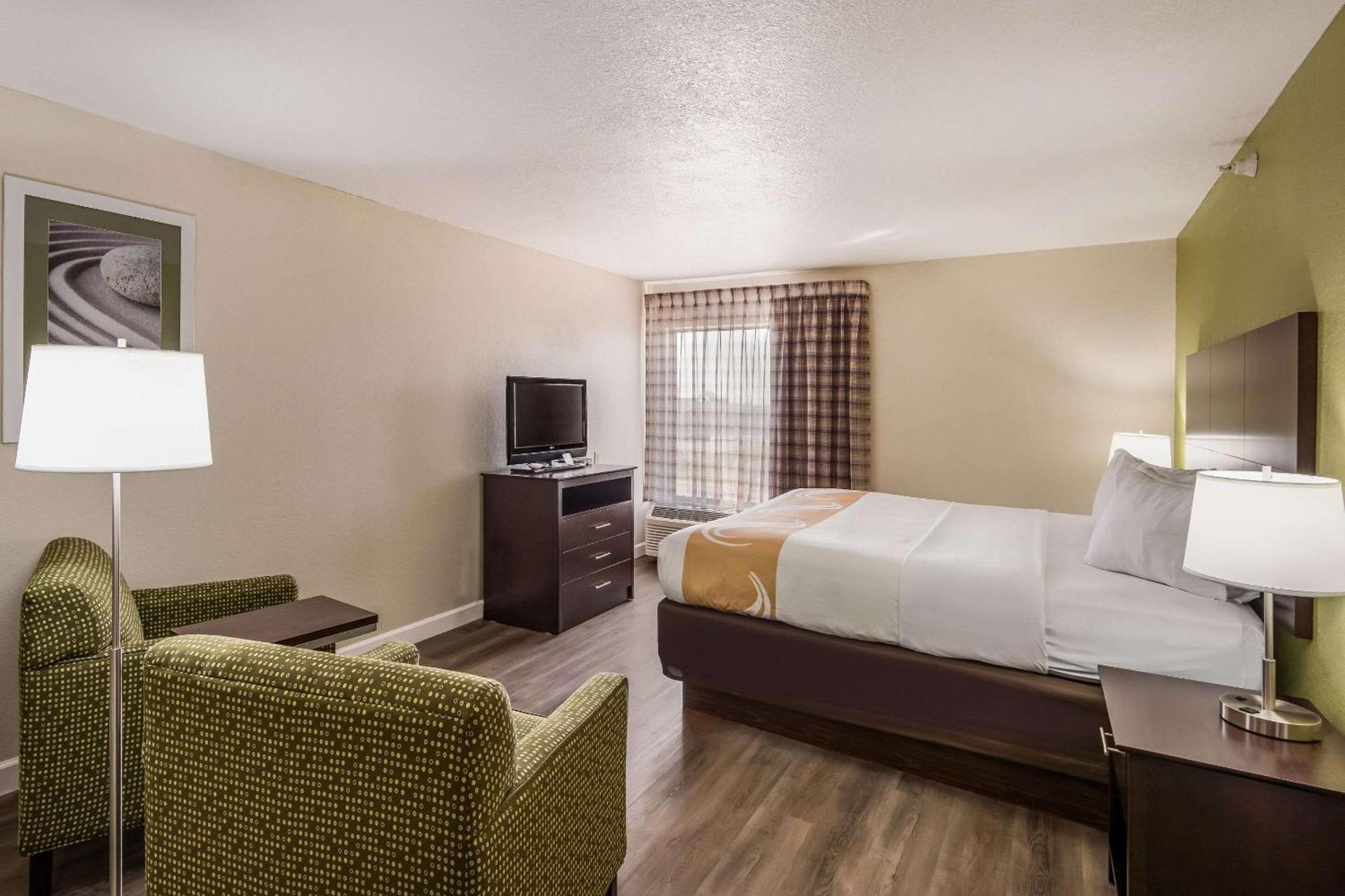 Quality Inn & Suites Quincy - Downtown photo 30