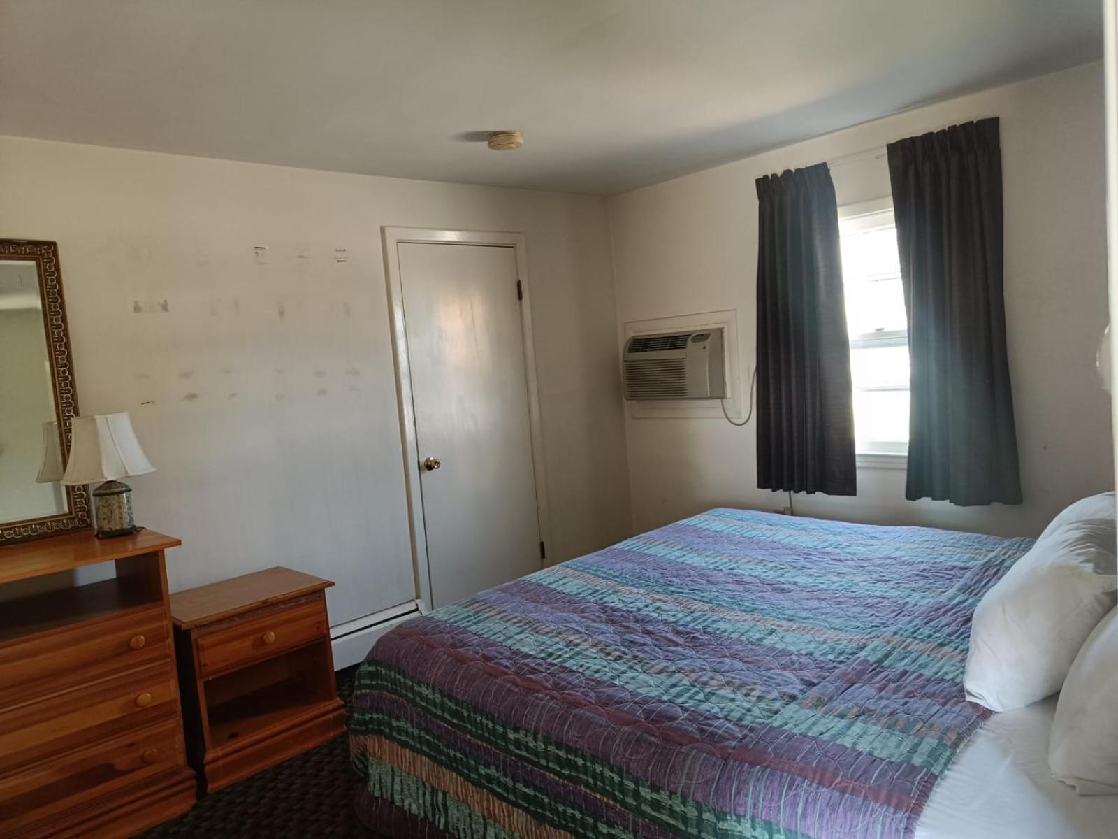 Town & Country Inn photo 29