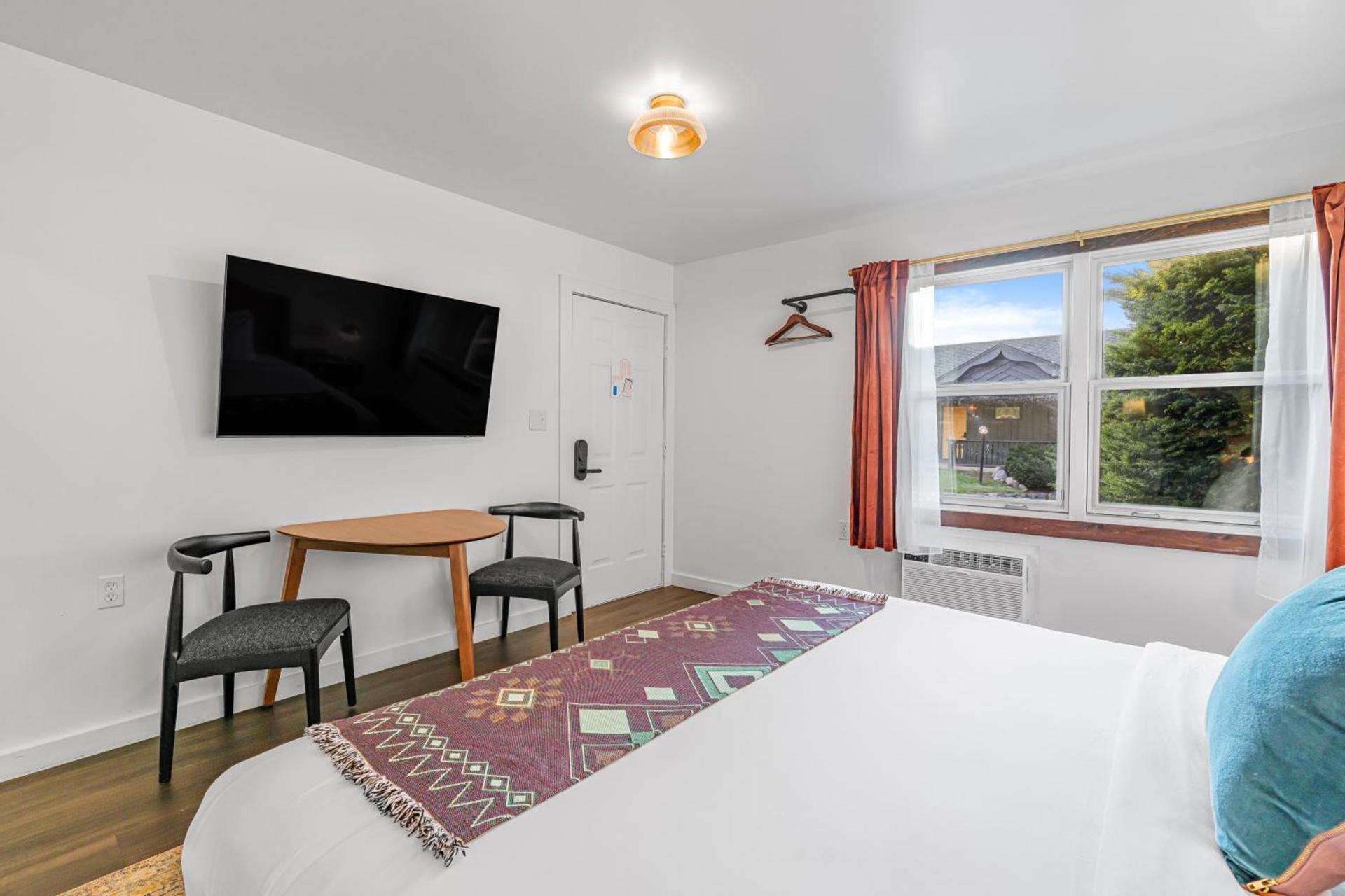 Town House Lodge photo 20