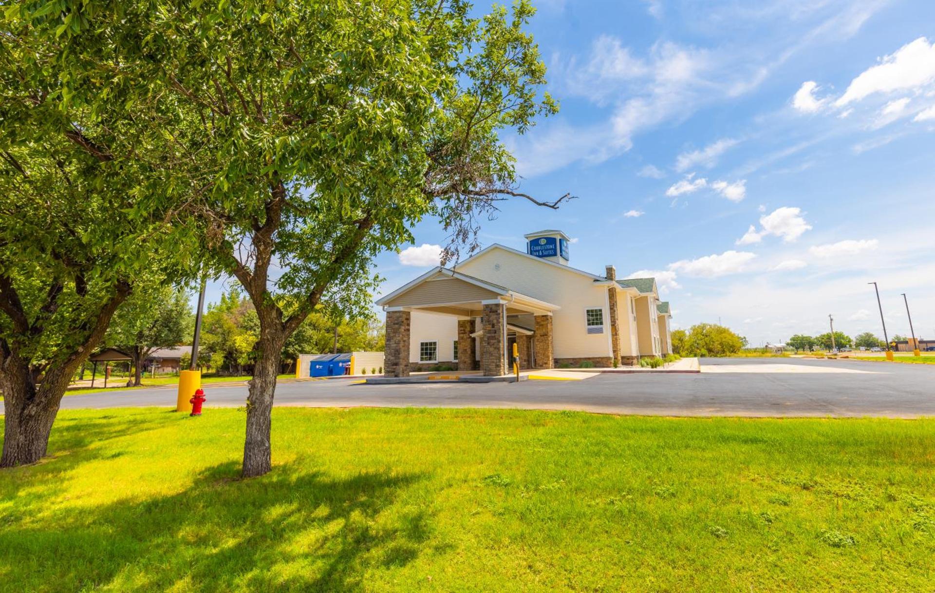 Cobblestone Inn & Suites - Winters photo 8