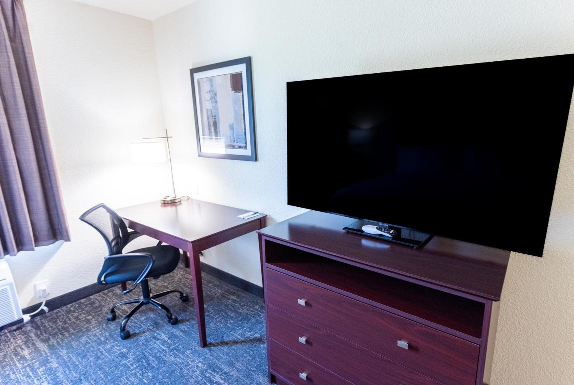 Cobblestone Inn & Suites - Winters photo 70