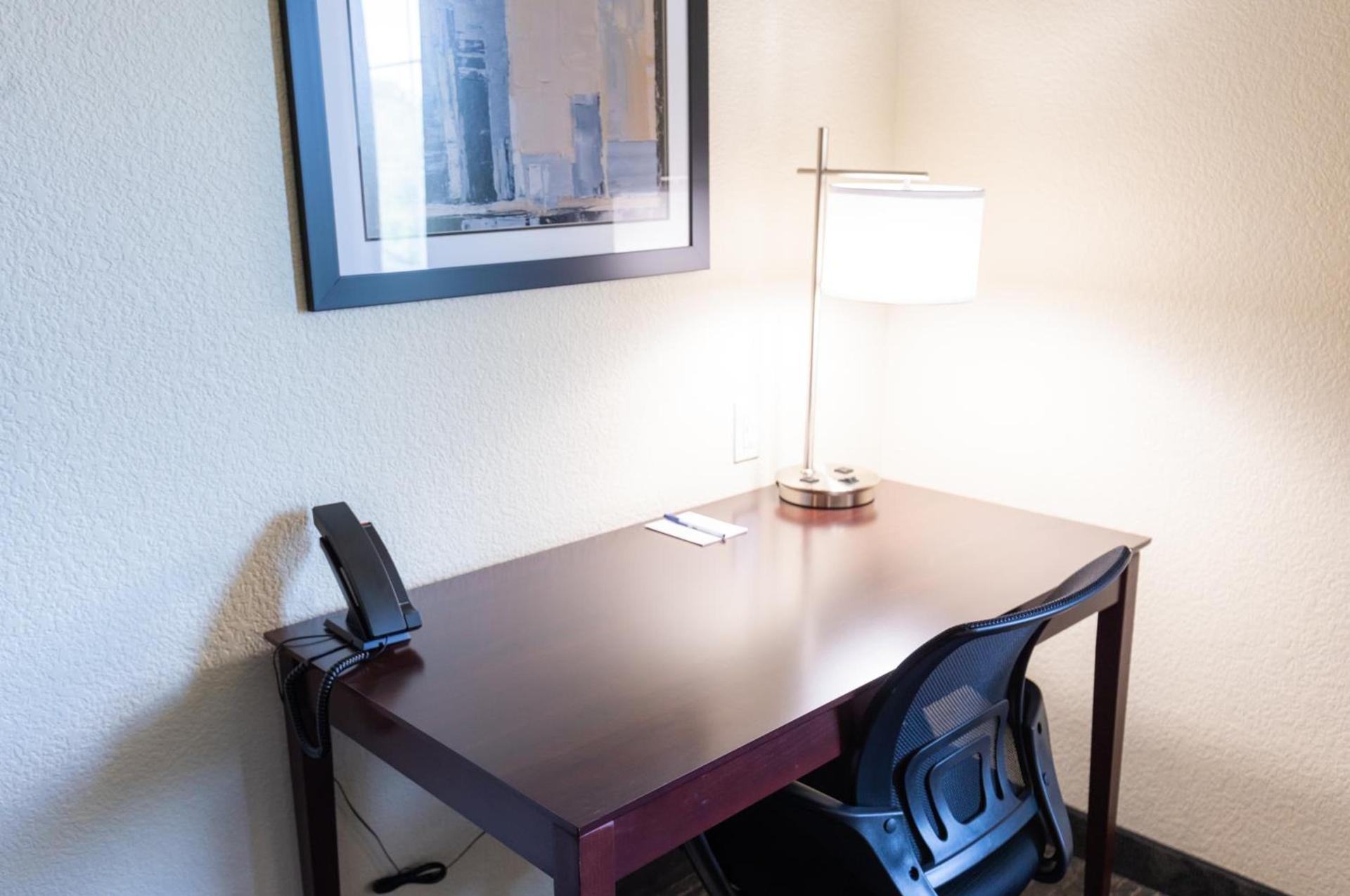 Cobblestone Inn & Suites - Winters photo 73