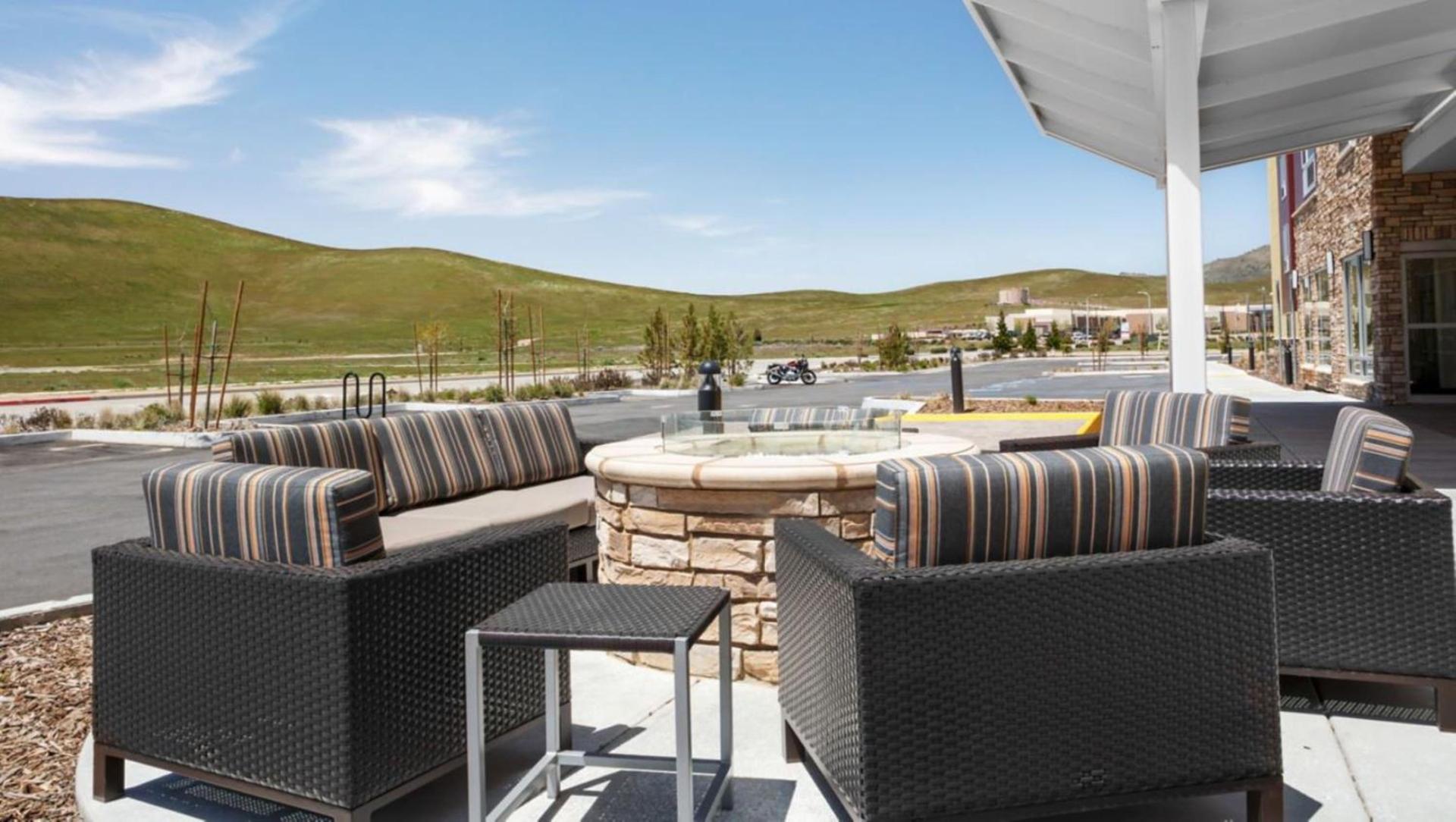 TownePlace Suites By Marriott Tehachapi photo 24
