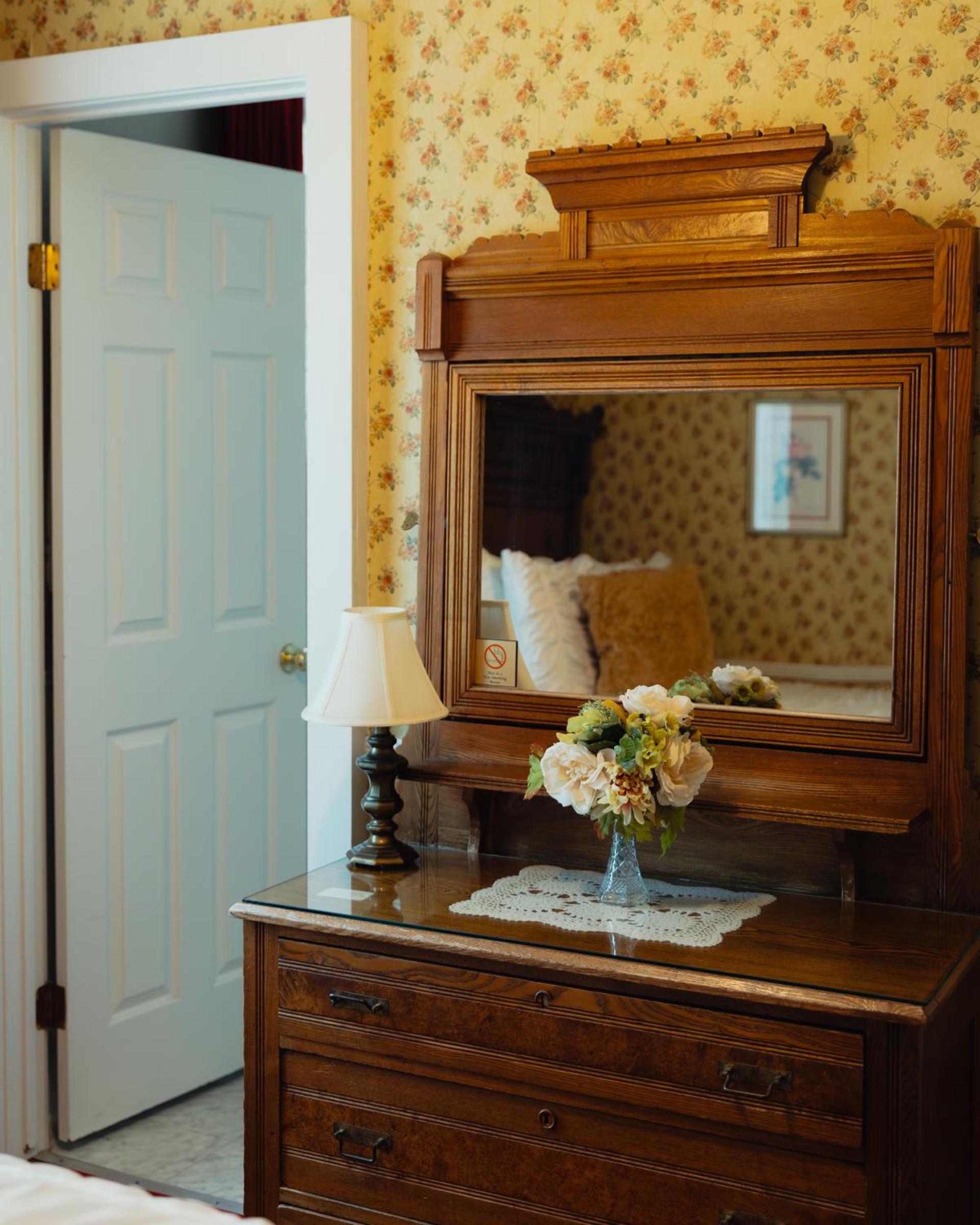 Julian Gold Rush Hotel photo 30