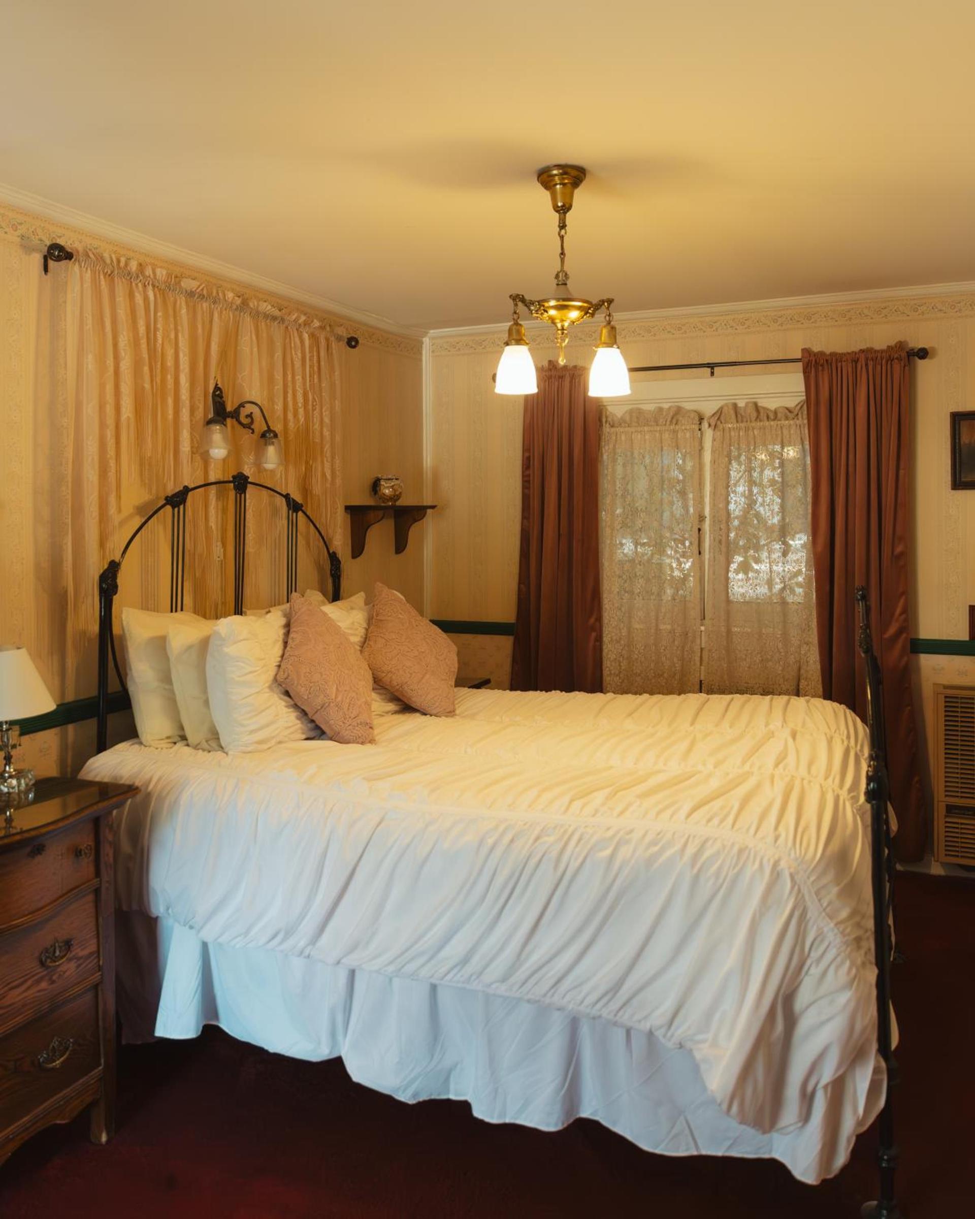 Julian Gold Rush Hotel photo 35