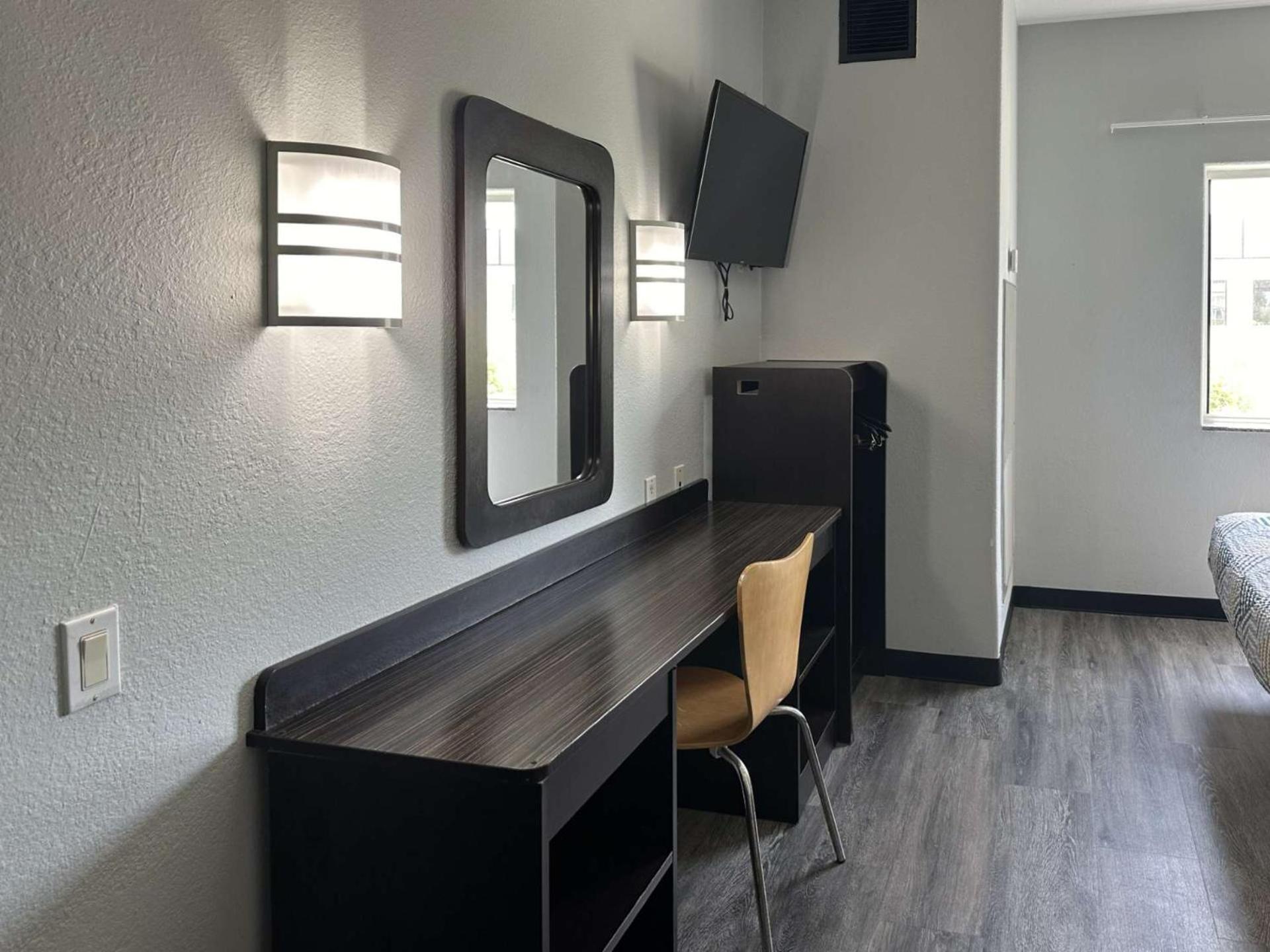 Motel 6-Mission, TX photo 3