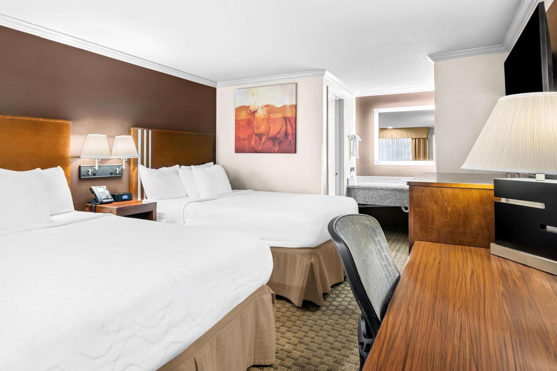 SureStay by Best Western Lakeview photo 7