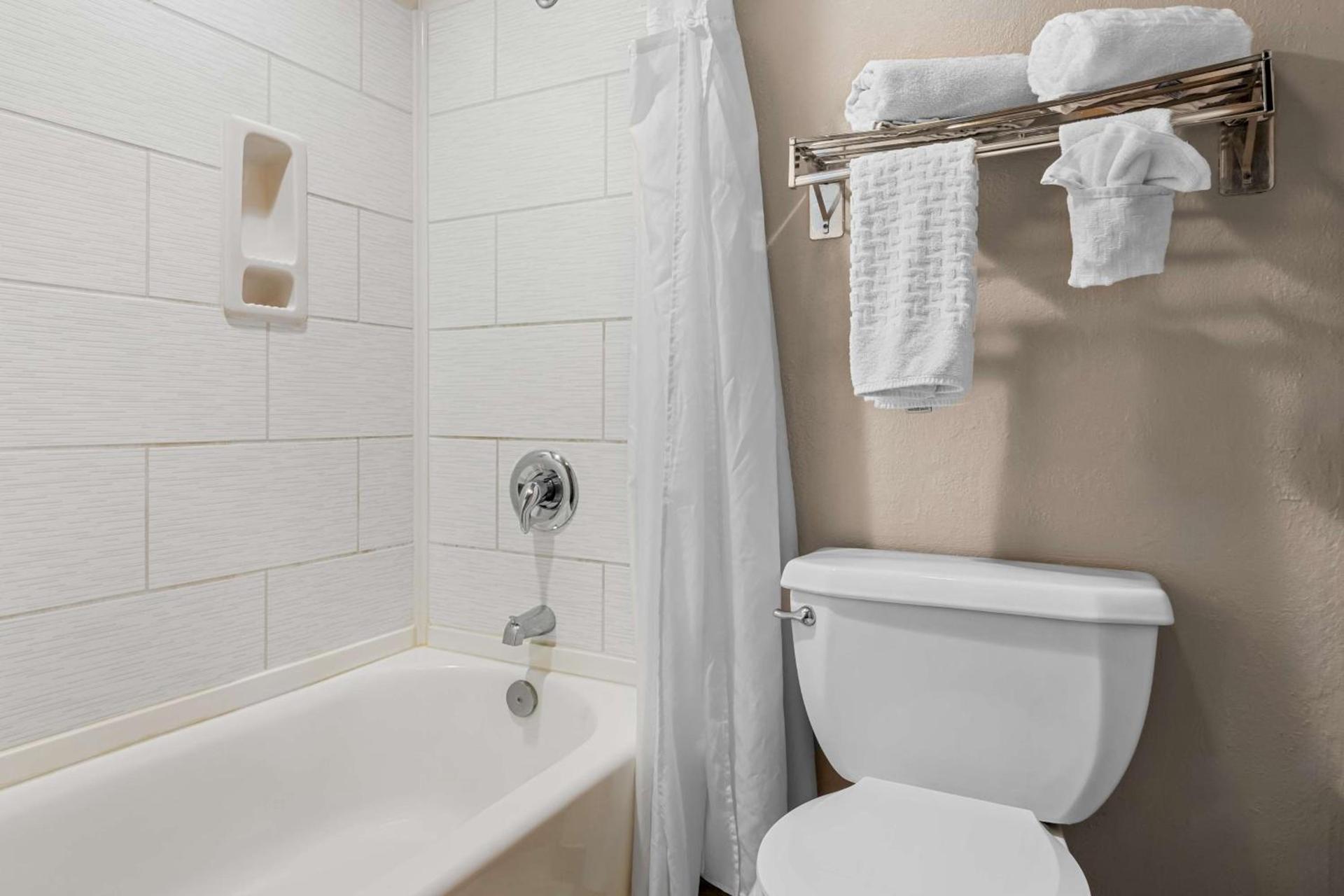 SureStay by Best Western Lakeview photo 21