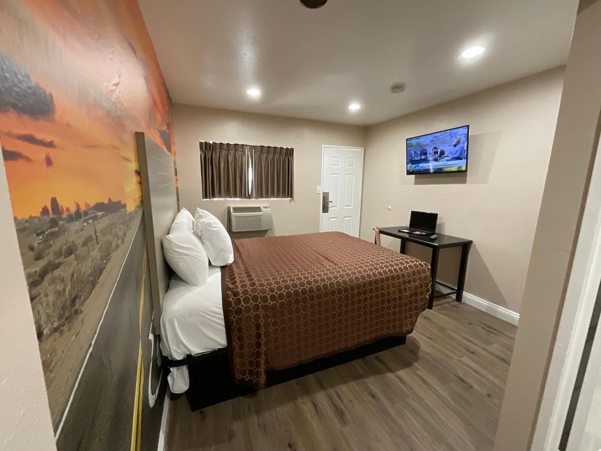 State Motel photo 15