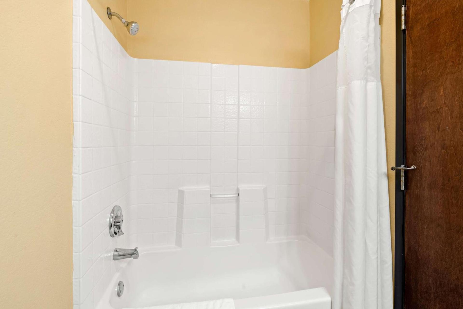 Best Western Newberry Station photo 25