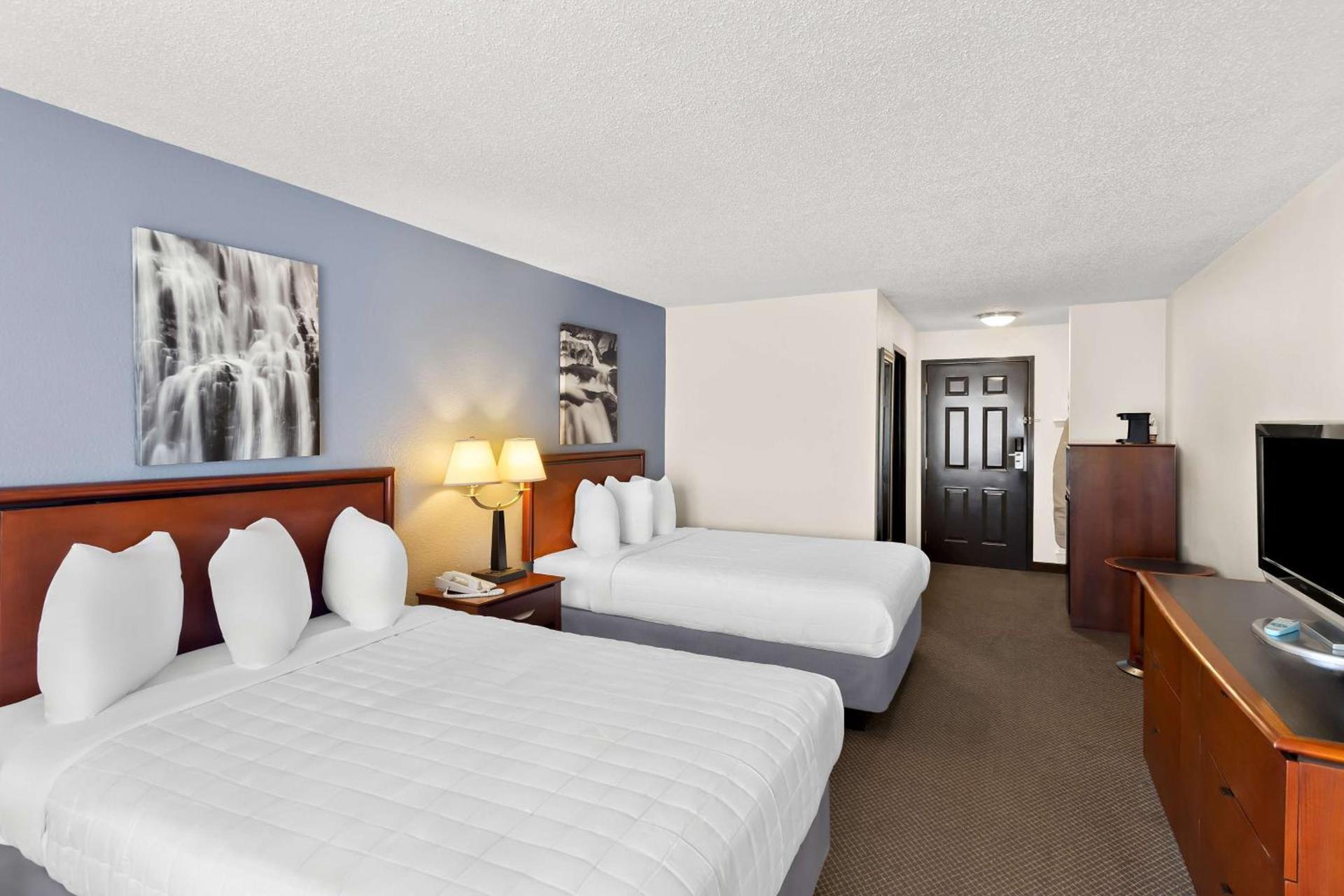 Rodeway Inn photo 4