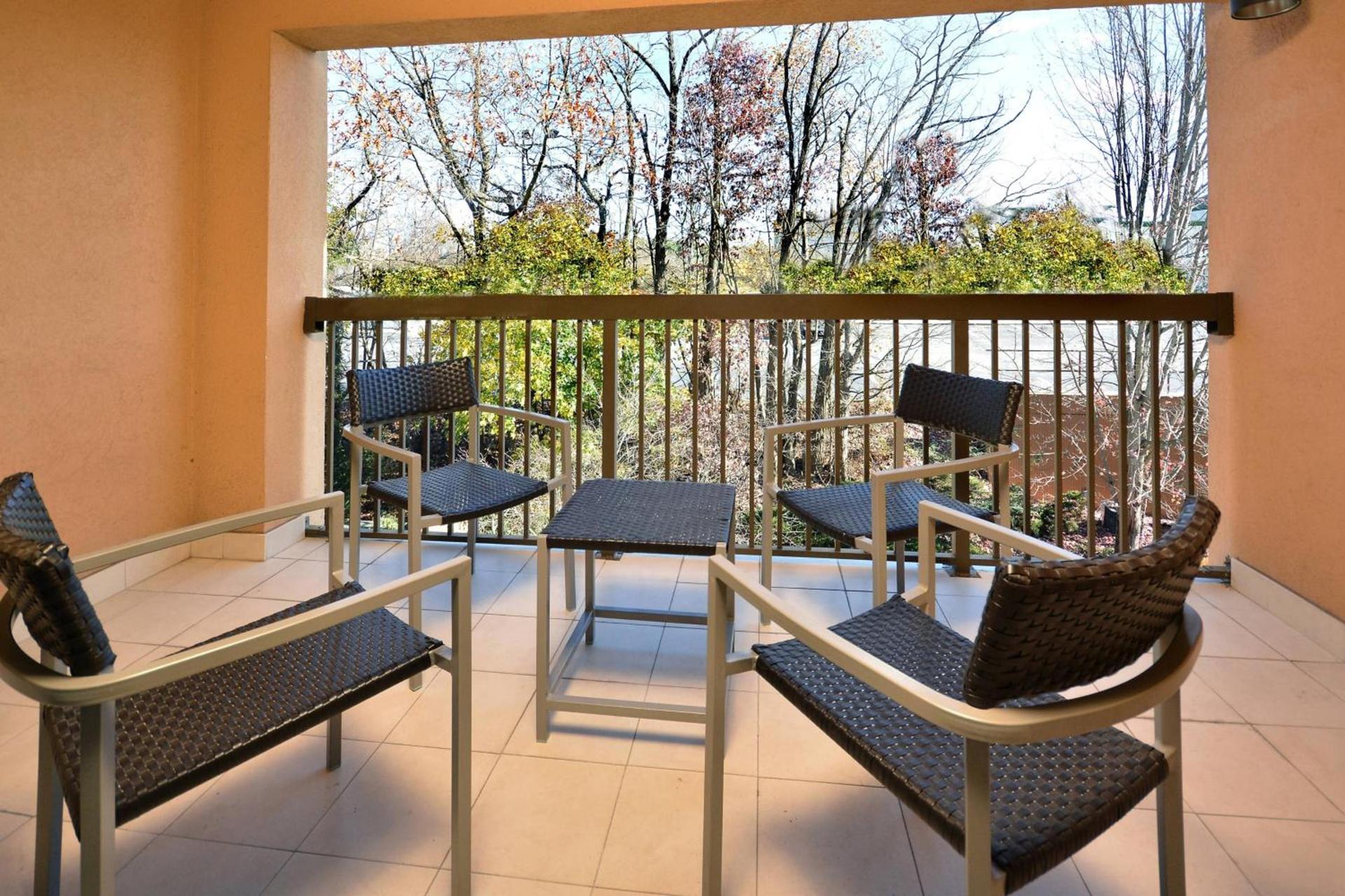 Courtyard Beckley photo 20