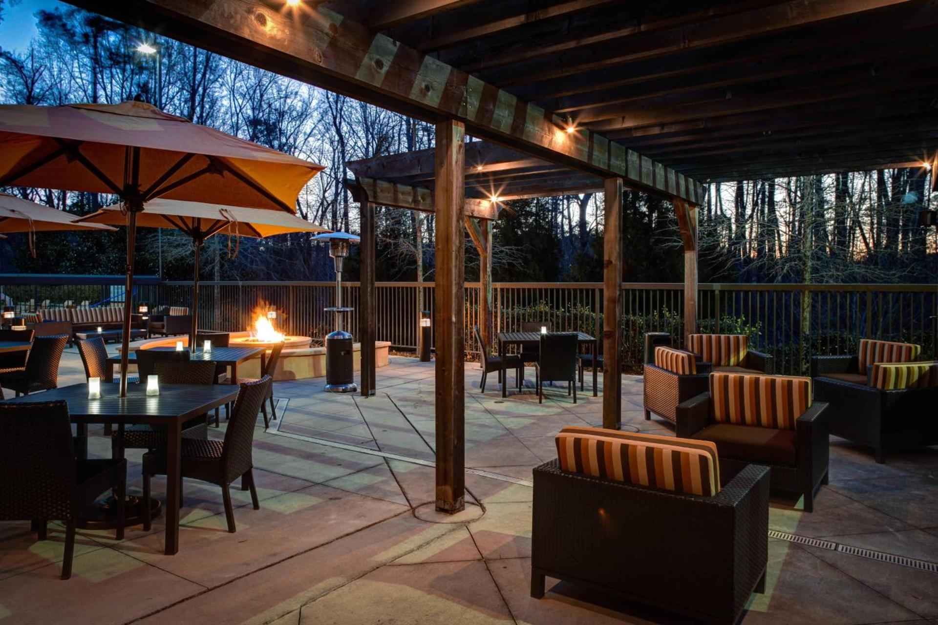 Courtyard by Marriott Atlanta Airport West photo 21