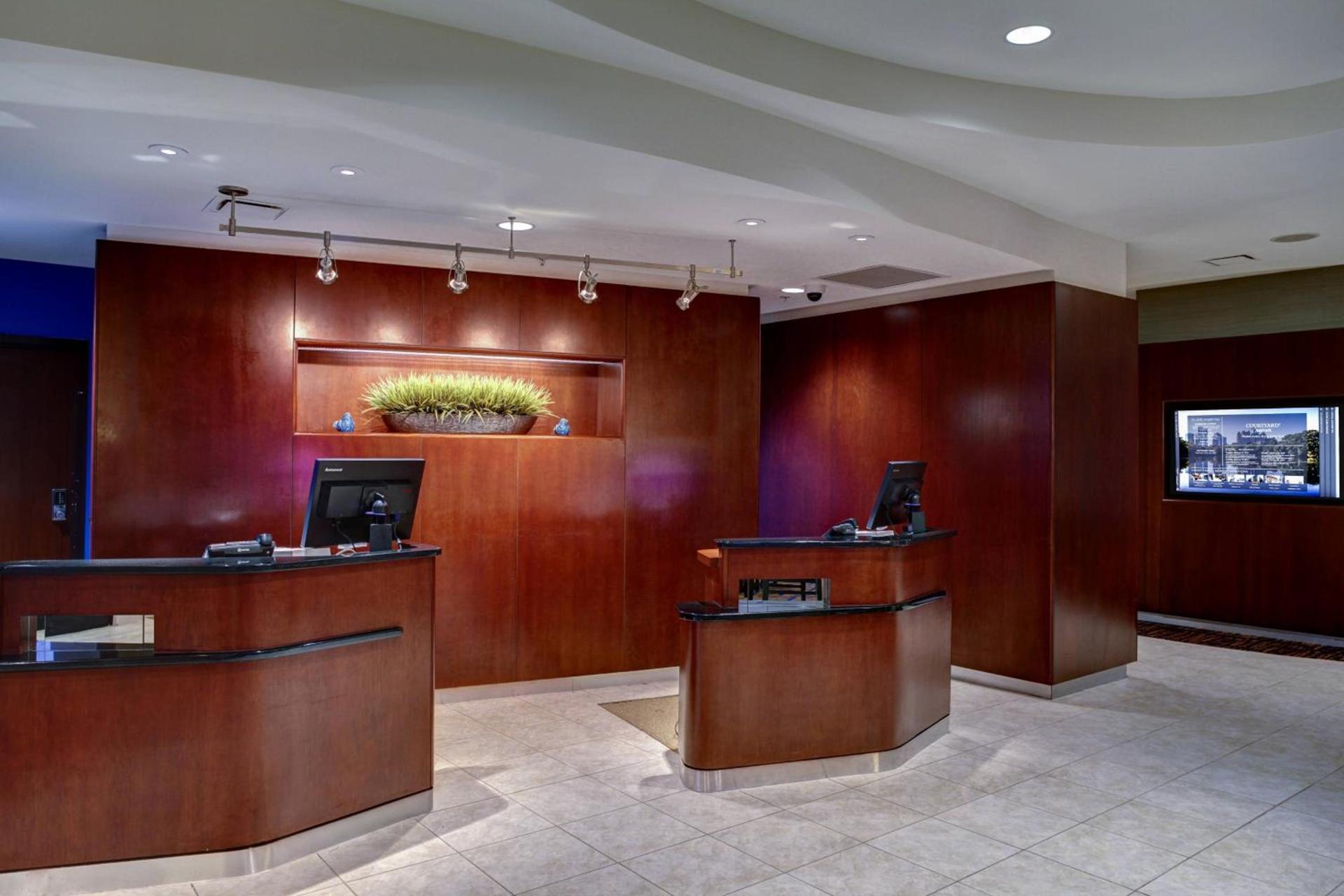 Courtyard by Marriott Atlanta Airport West photo 2