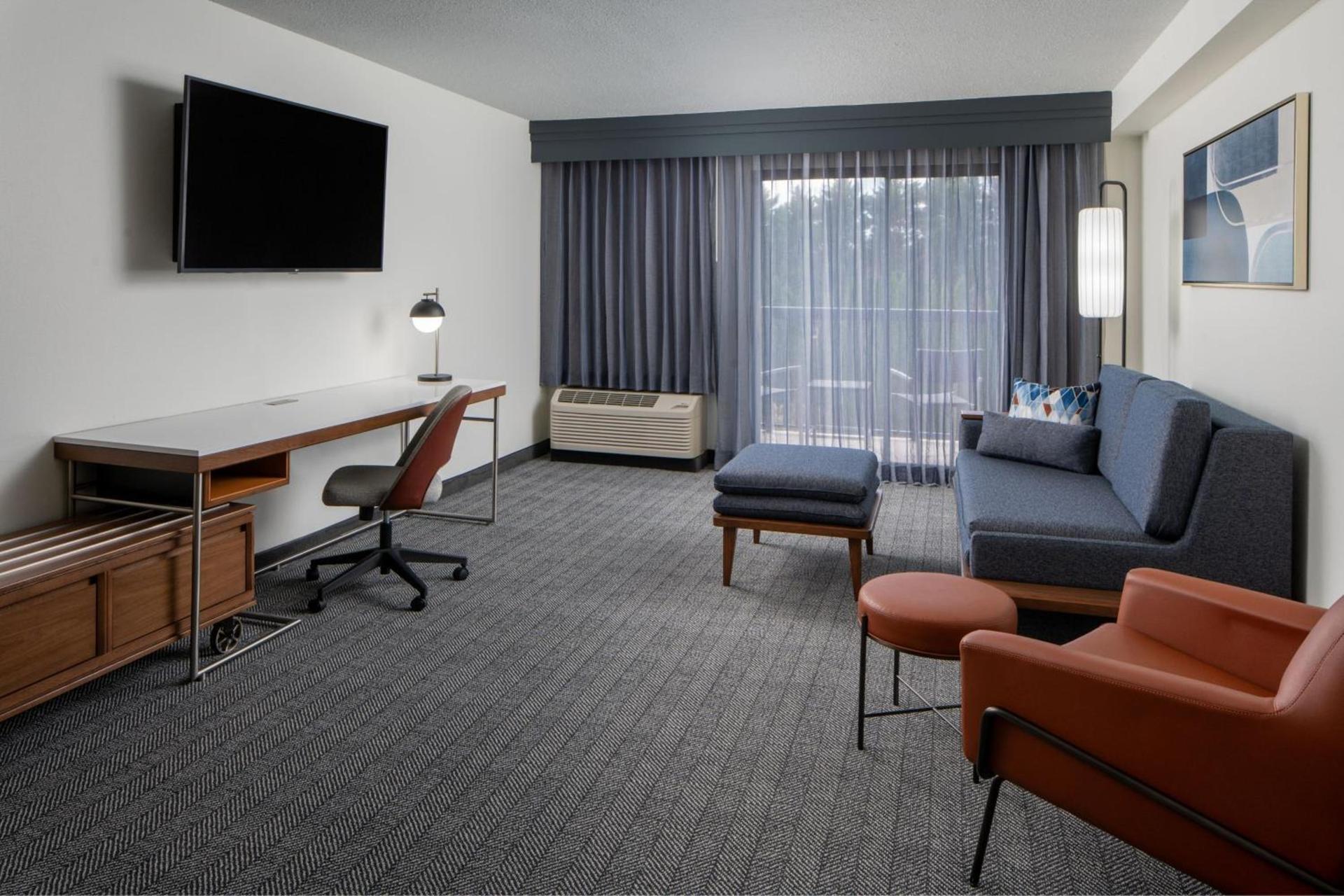 Courtyard by Marriott Decatur photo 10