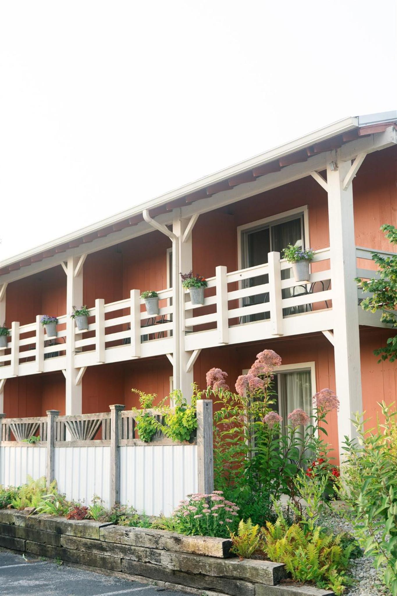 Brown County Inn photo 4
