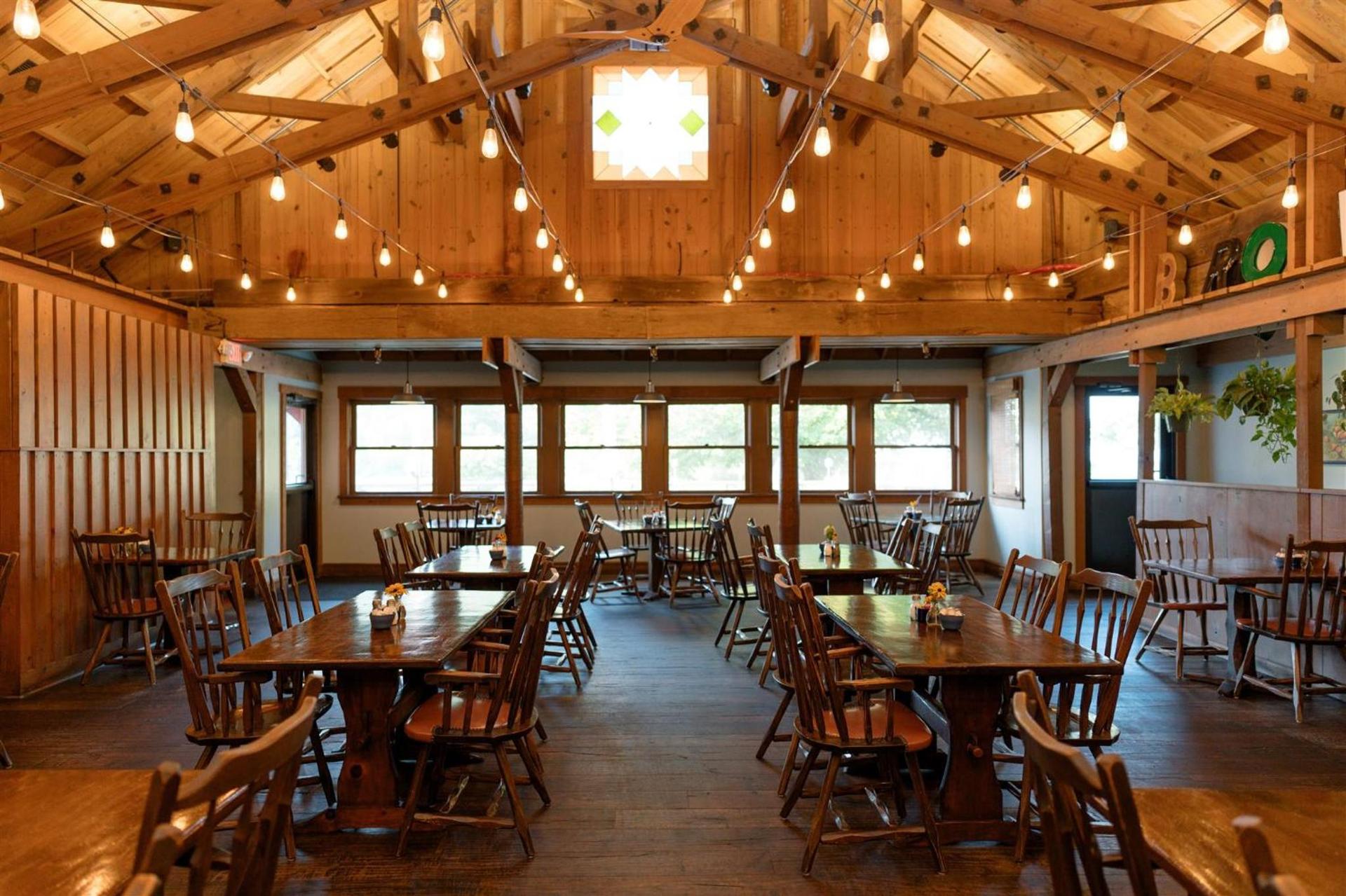 Brown County Inn photo 13