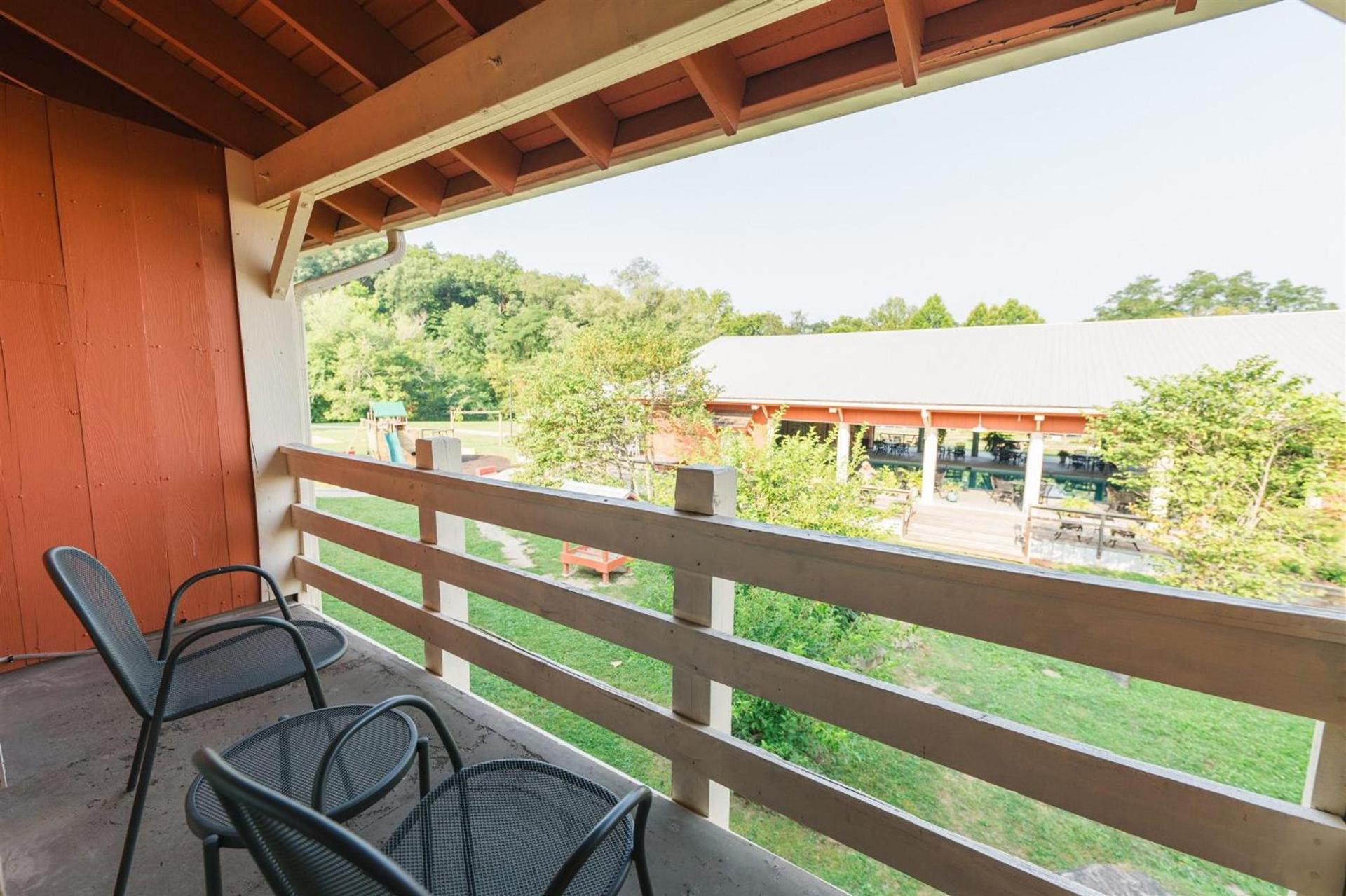 Brown County Inn photo 40