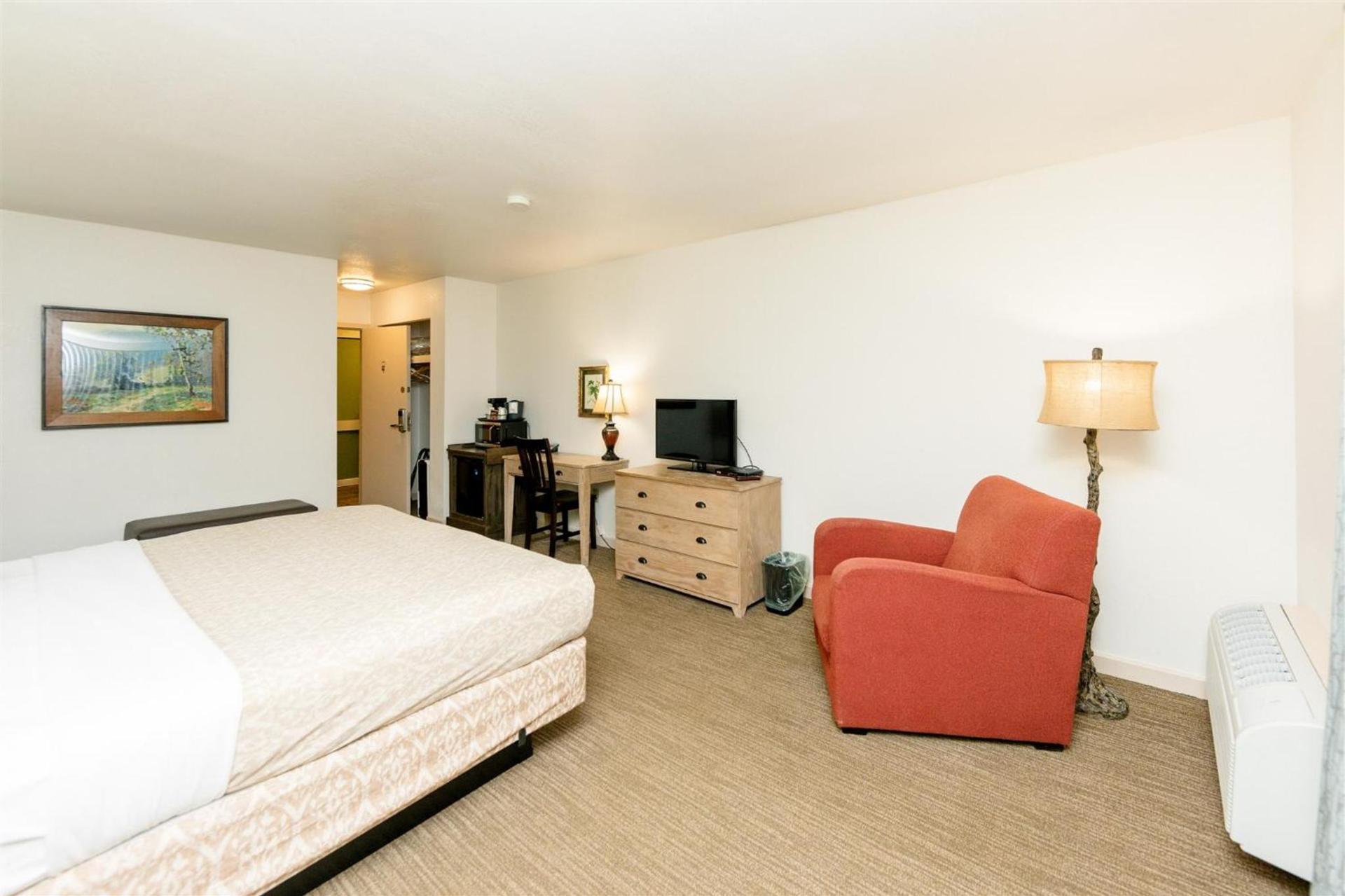 Brown County Inn photo 37