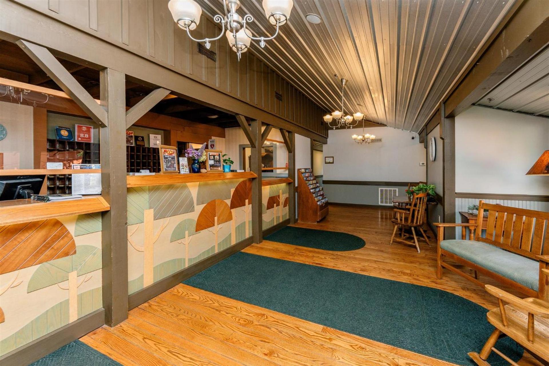 Brown County Inn photo 5