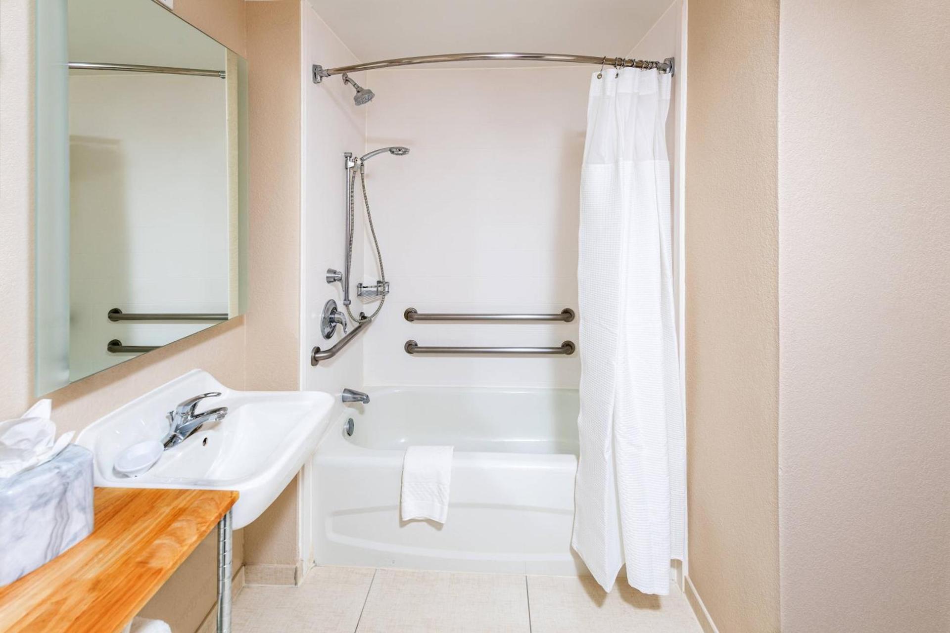 SpringHill Suites Houston Medical Center / NRG Park photo 10