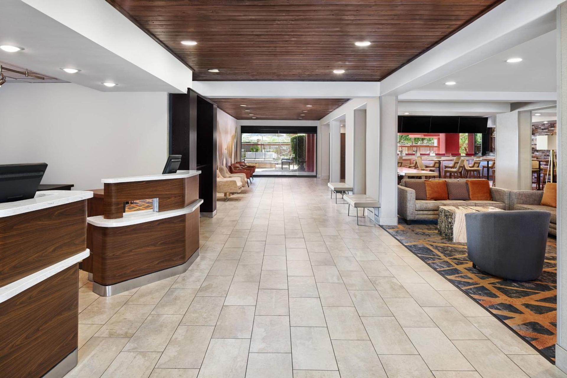 Courtyard Scottsdale North photo 3