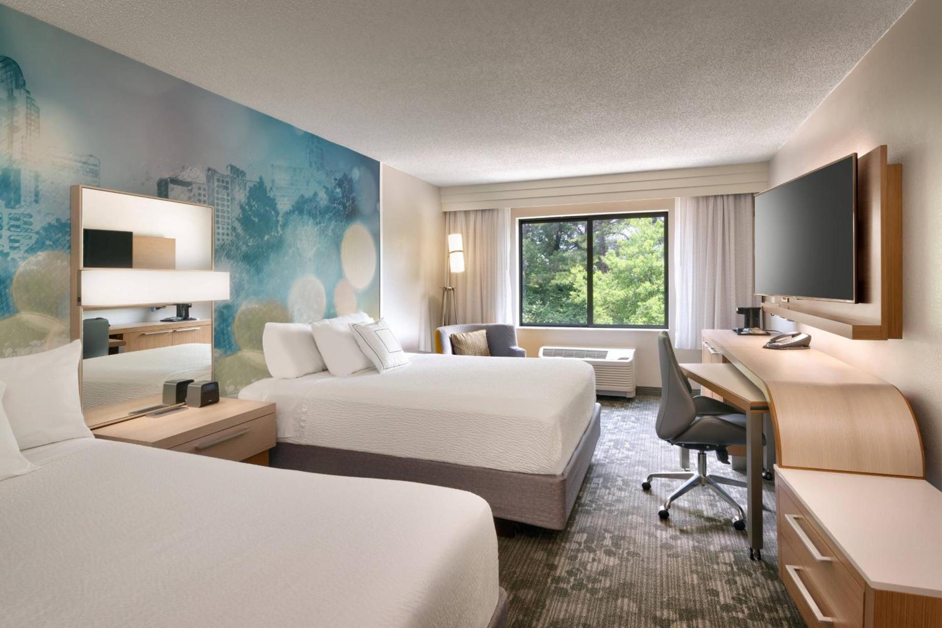 Courtyard by Marriott Charlotte Airport LoSo photo 7