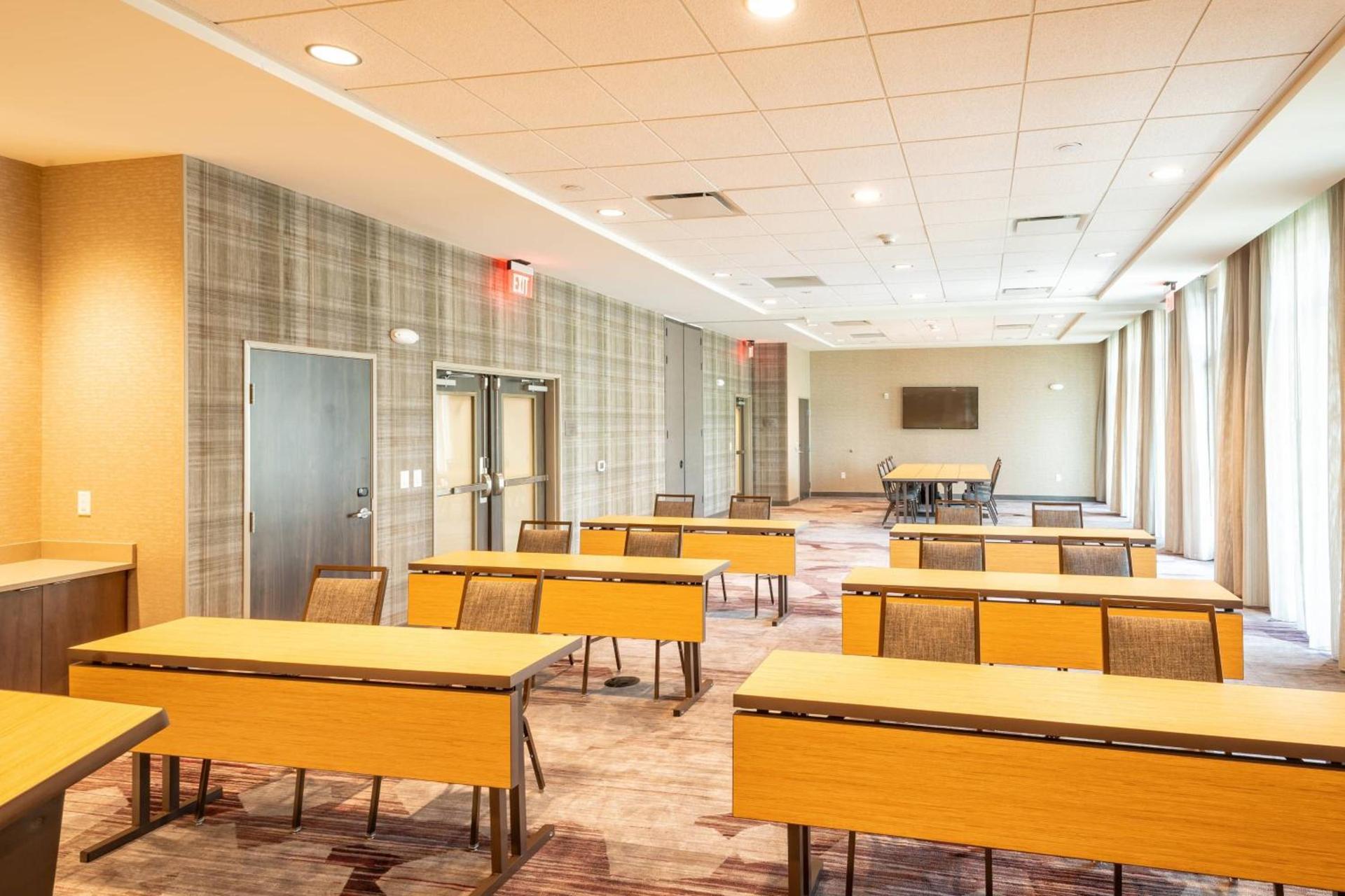 Courtyard by Marriott Charleston-North Charleston photo 33