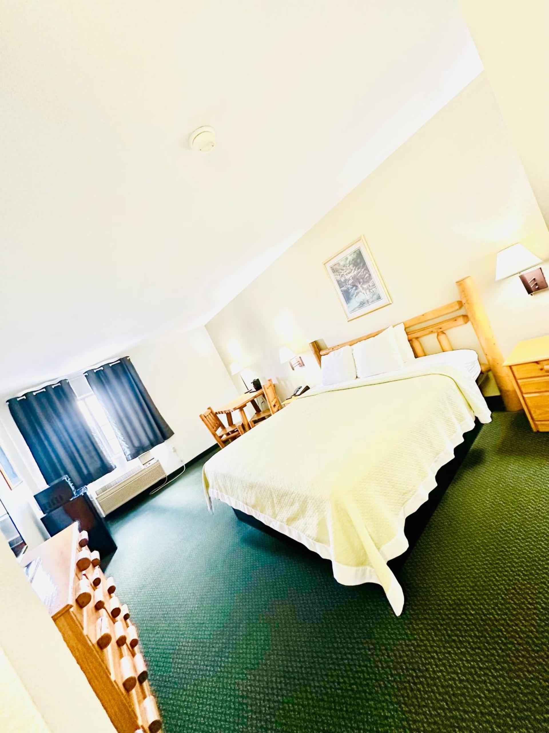 Knights Inn New Florence photo 2