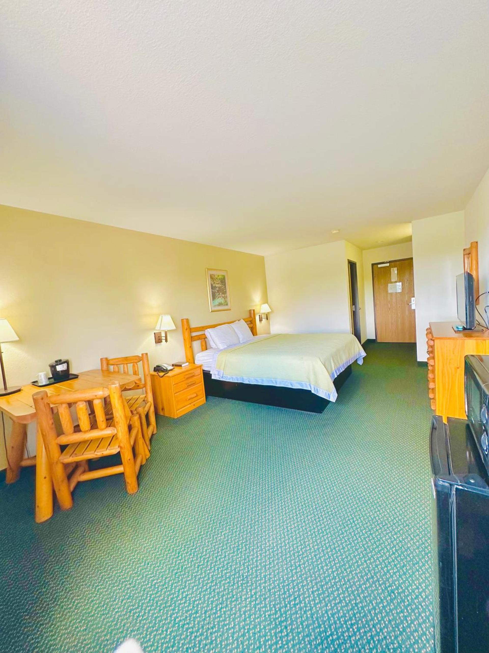 Knights Inn New Florence photo 9