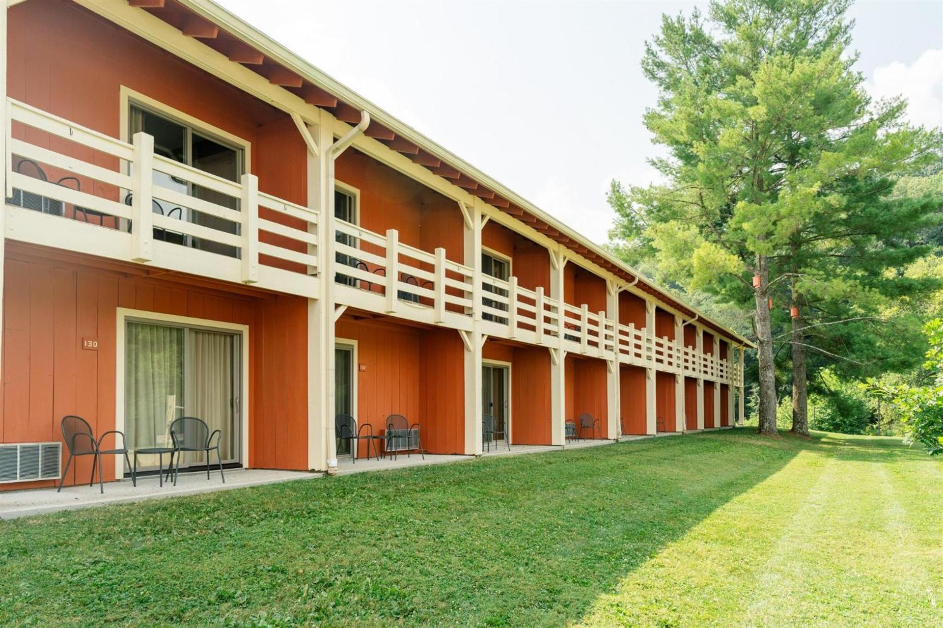 Brown County Inn photo 54