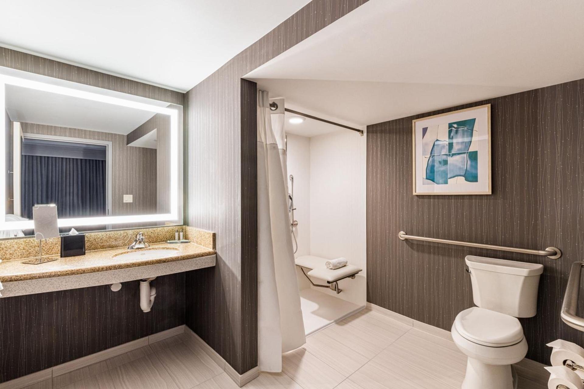 Courtyard by Marriott Boston Waltham photo 23