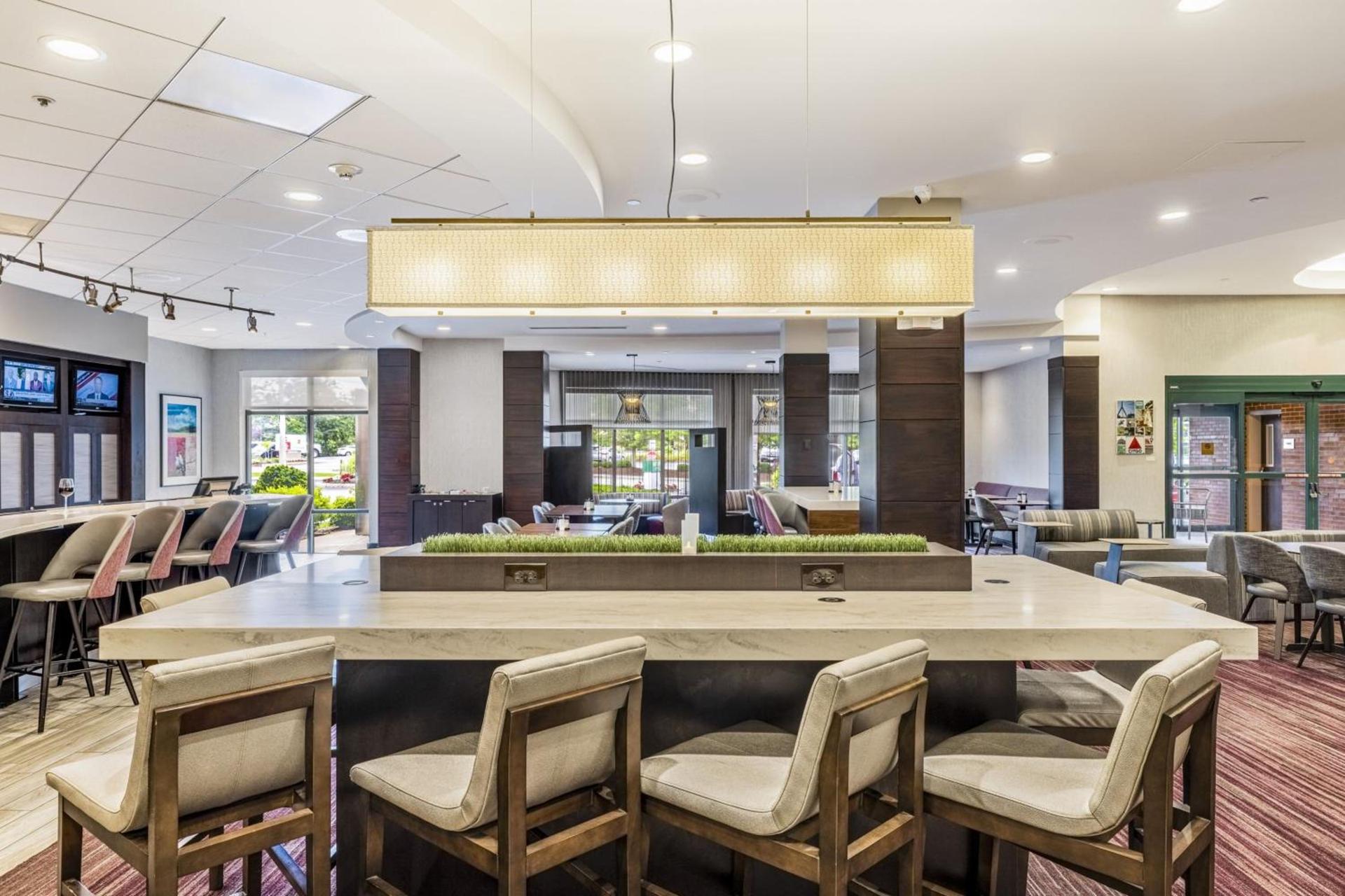 Courtyard by Marriott Boston Waltham photo 32