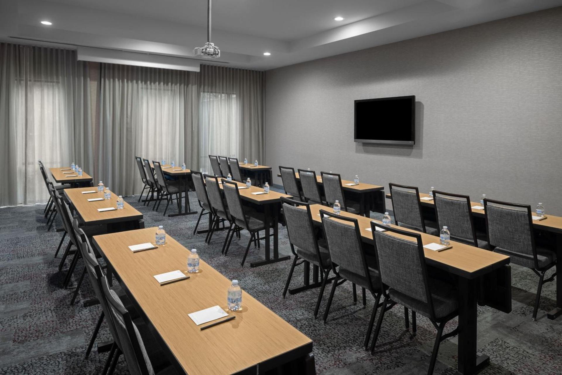 Courtyard by Marriott Raleigh North photo 39