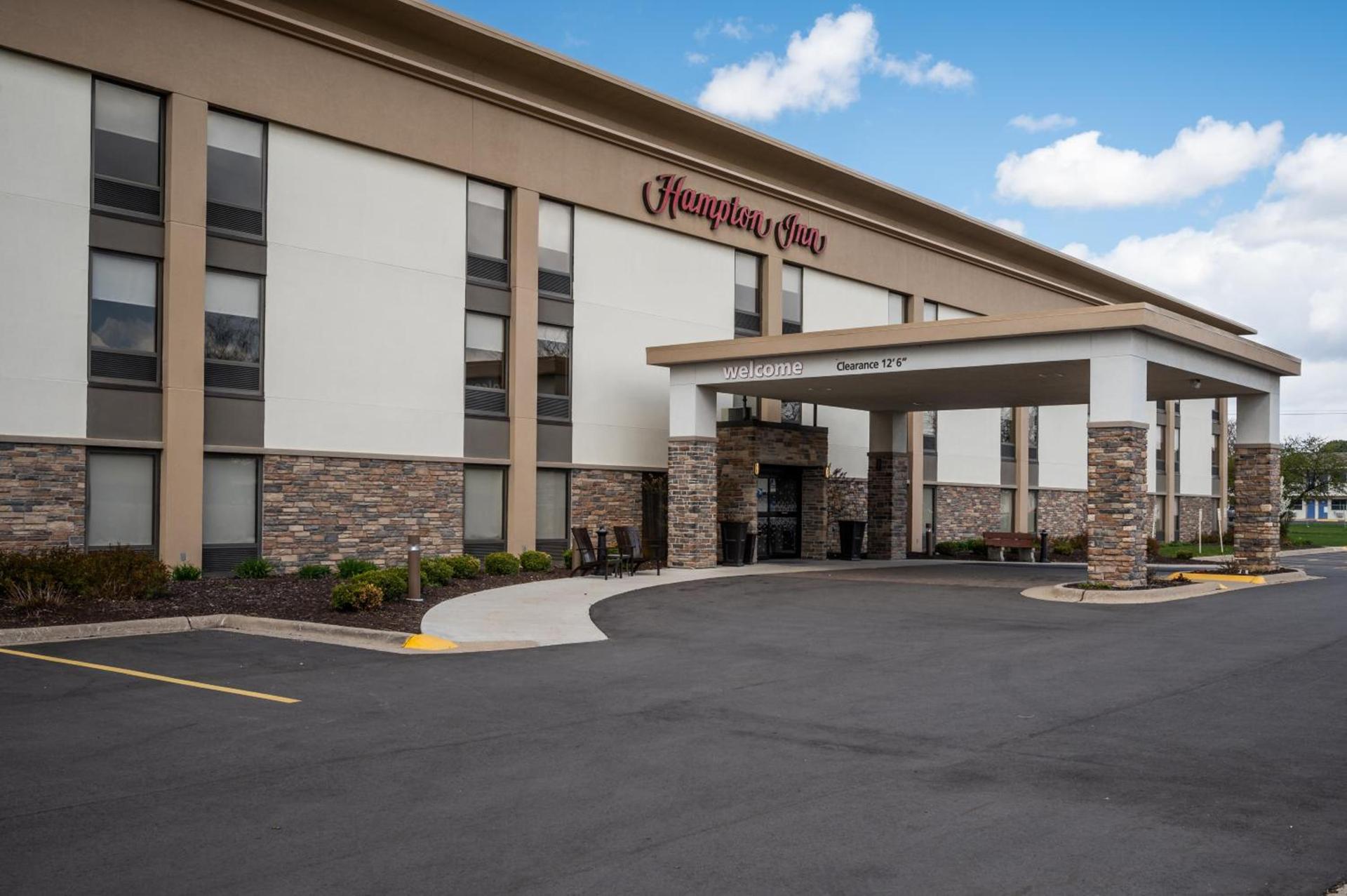 Hampton Inn Janesville photo 20