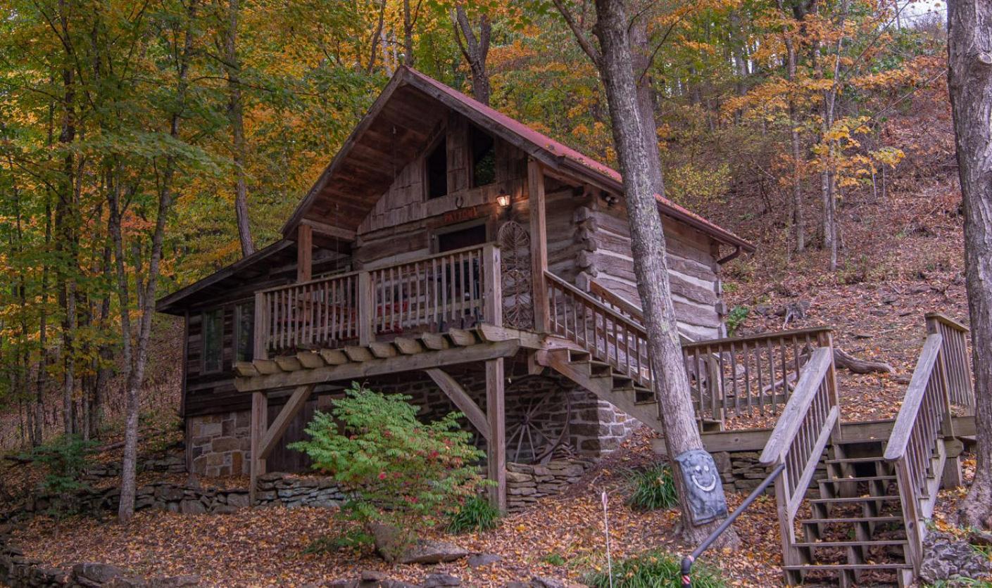 Moore House Inn & Cabins photo 3