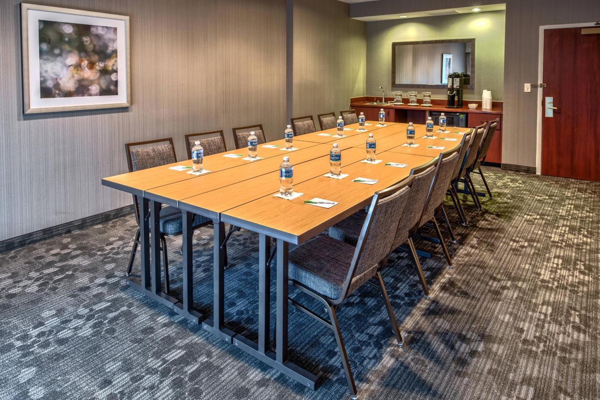 Courtyard by Marriott Springfield photo 49