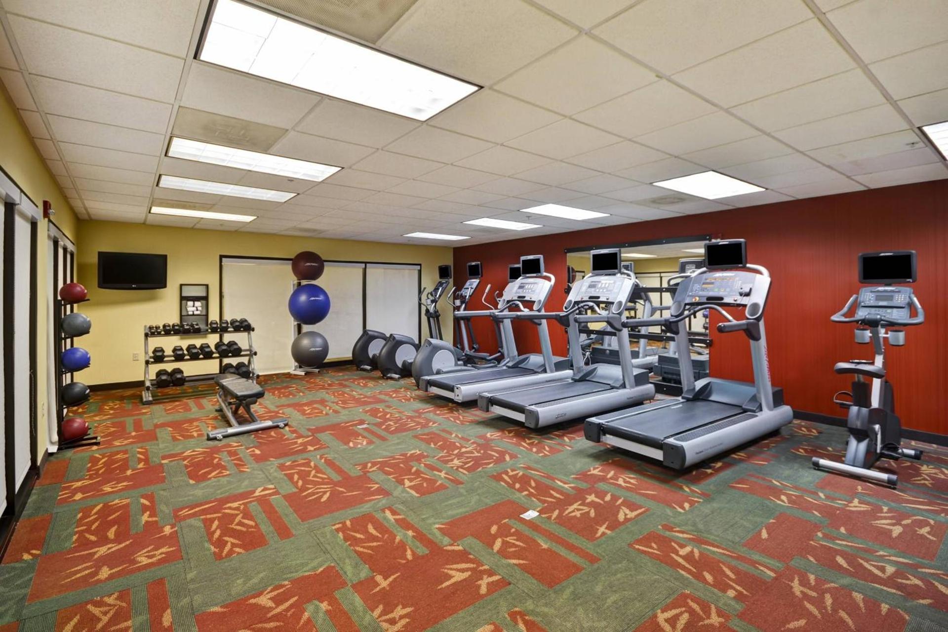 Courtyard by Marriott Springfield photo 48
