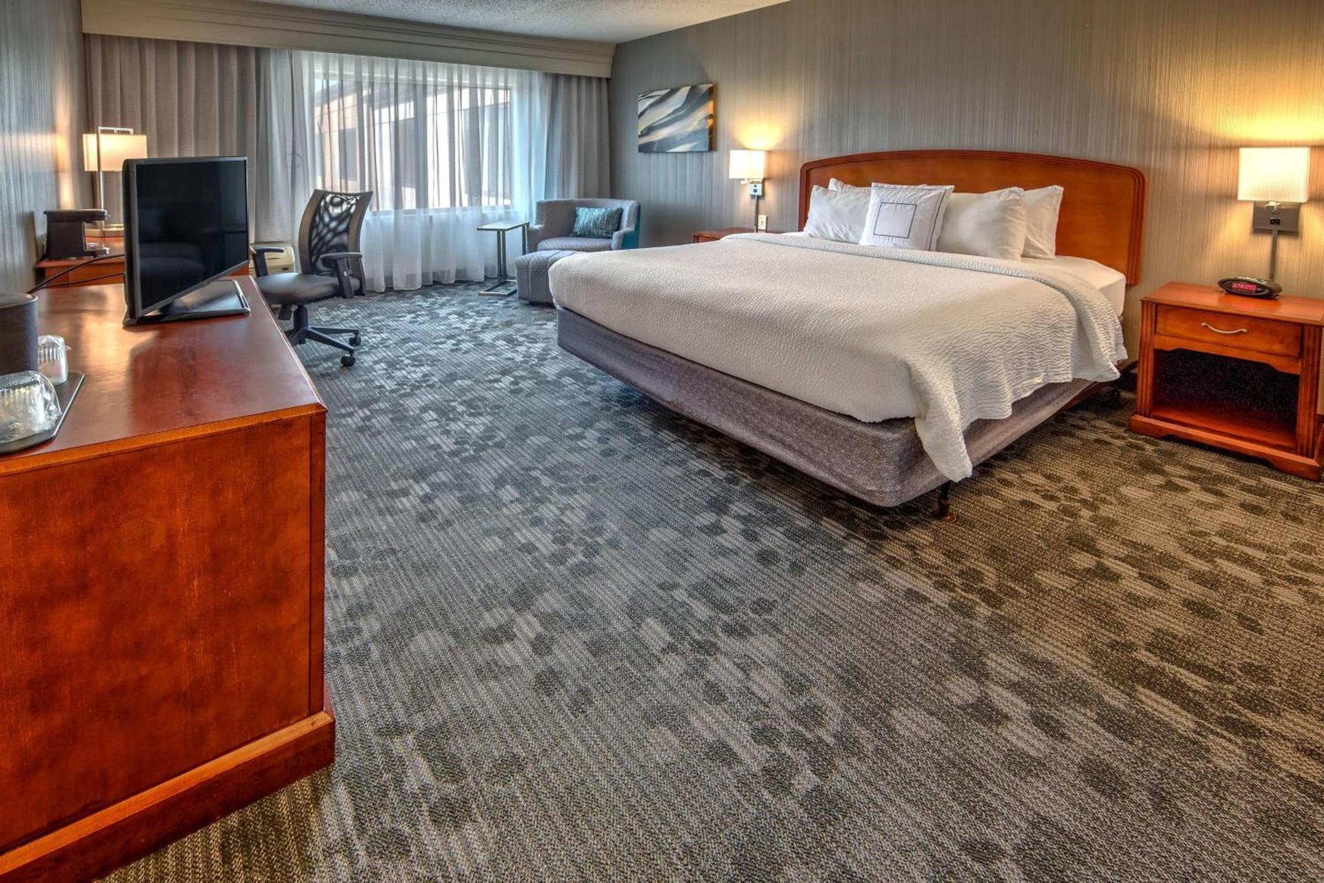 Courtyard by Marriott Springfield photo 18