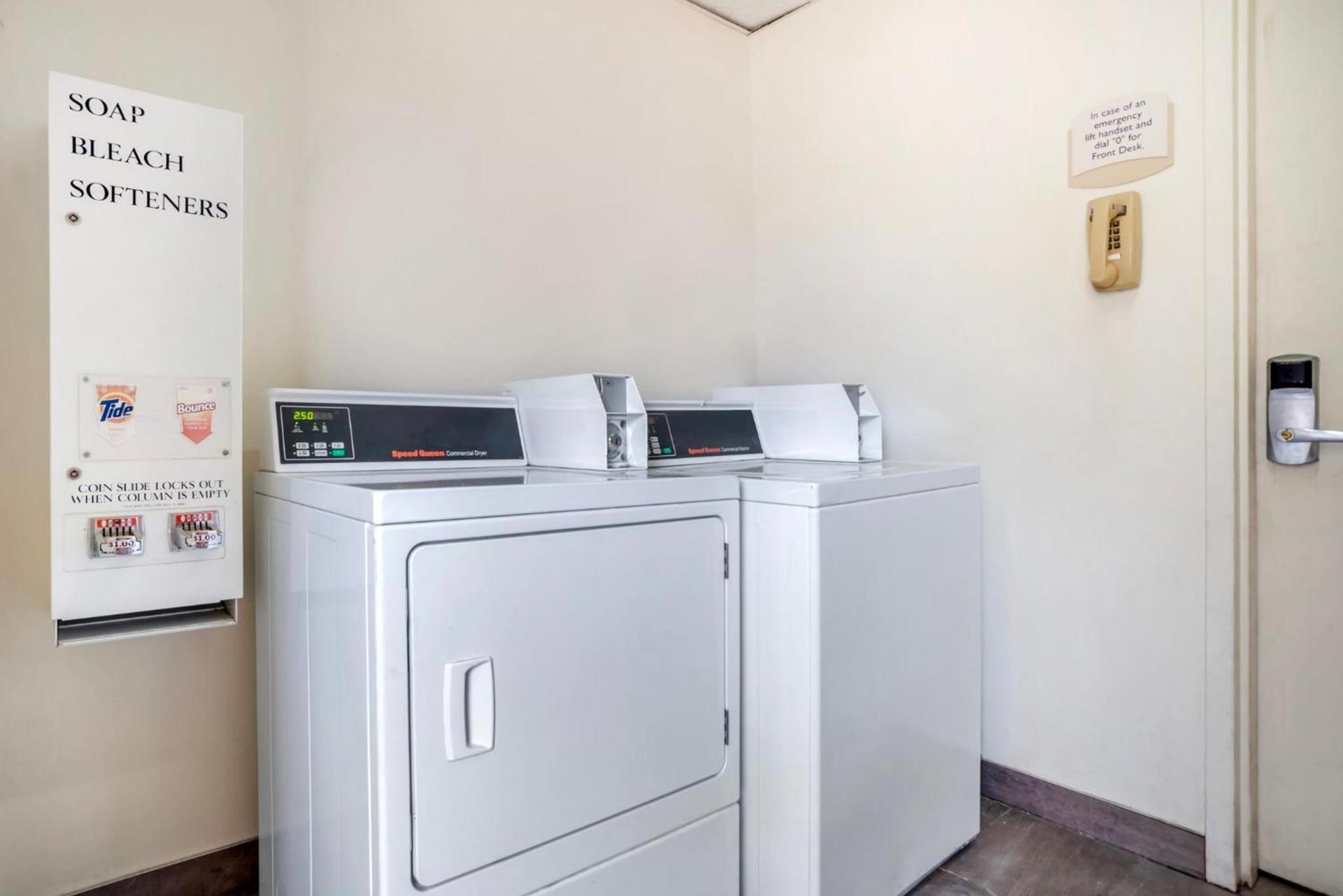 Red Roof Inn PLUS & Suites Vicksburg photo 17