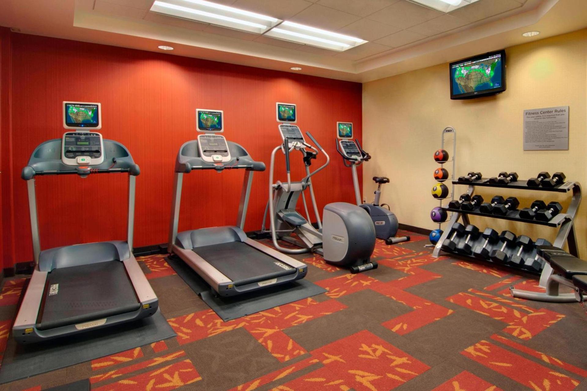 Courtyard by Marriott Madison East photo 25